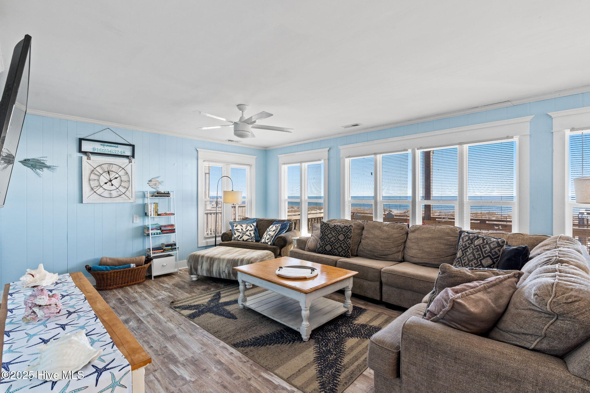 100540737 | Photo 13