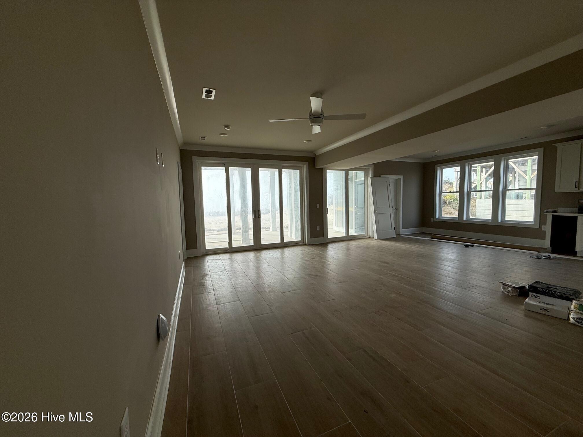 100554373 | Photo 31