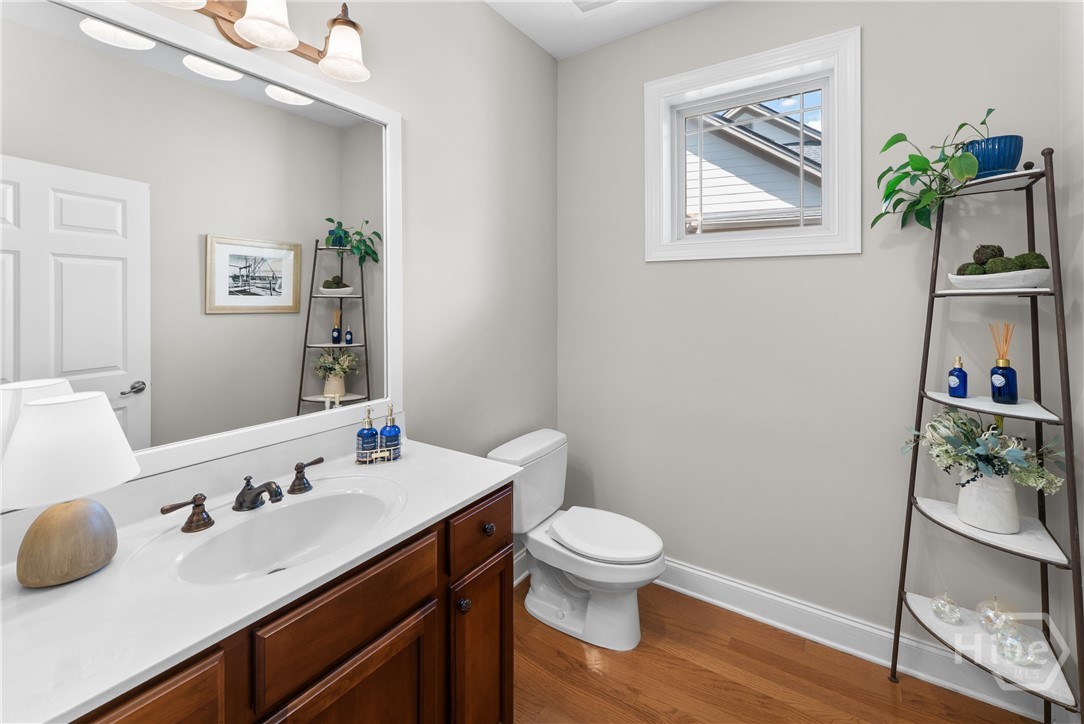 Hall guest bath