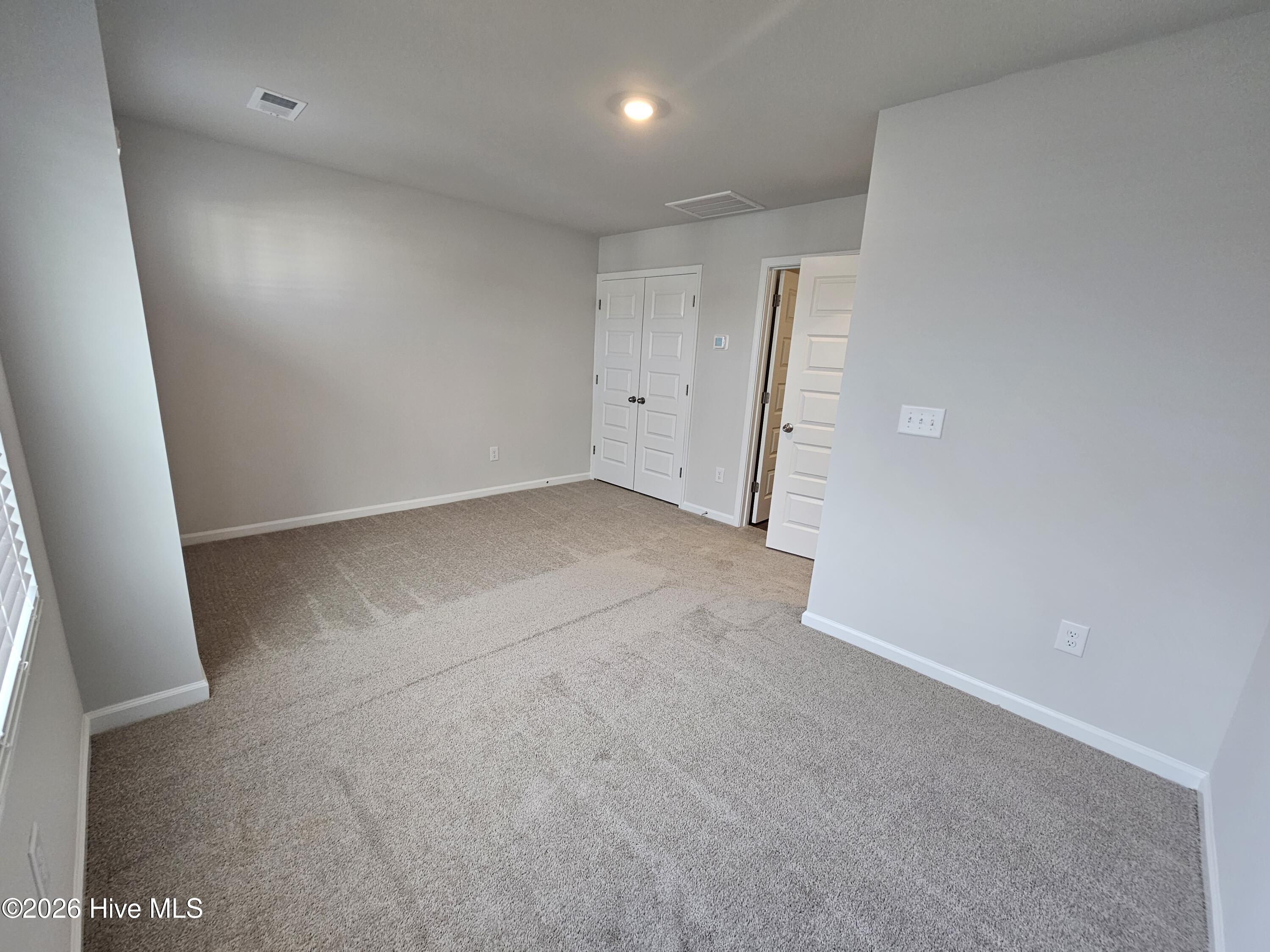 100548483 | Photo 13