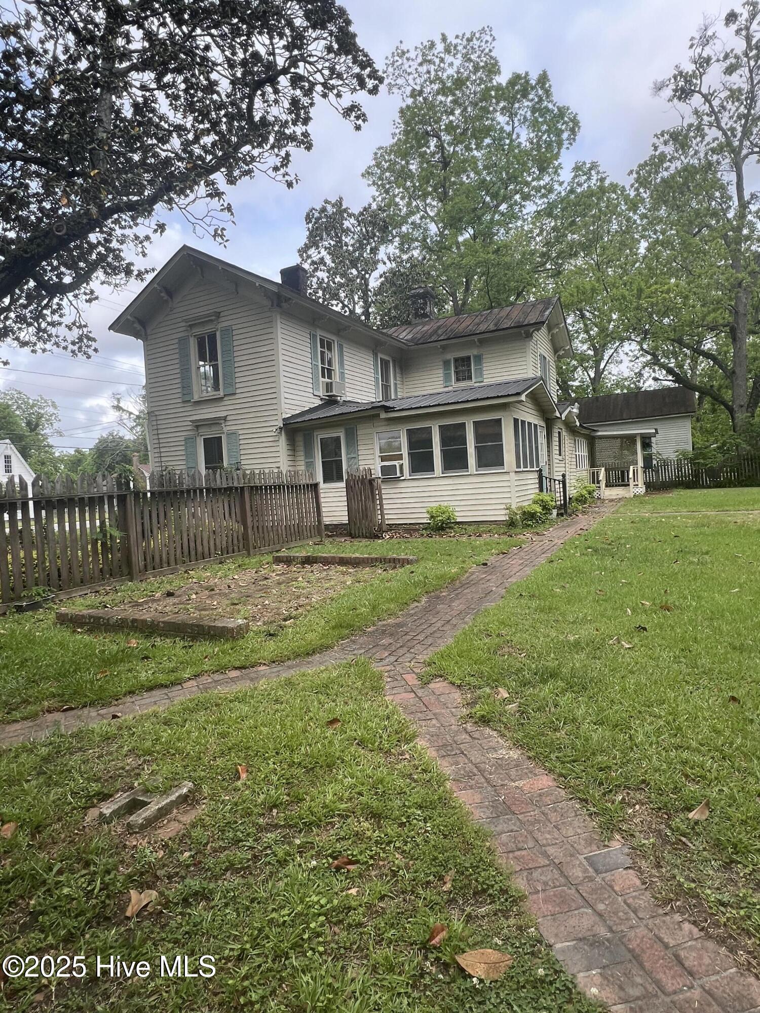 105 S Front Street