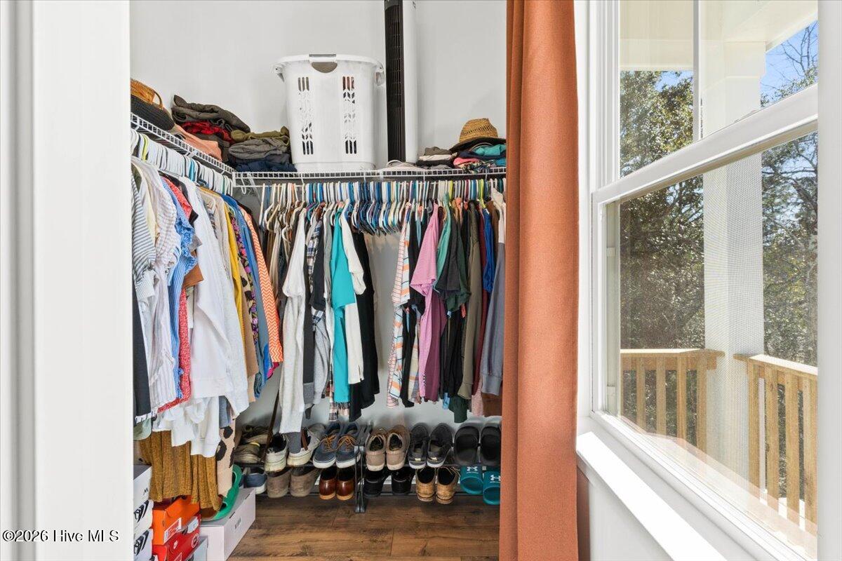 100559815 | Photo 36