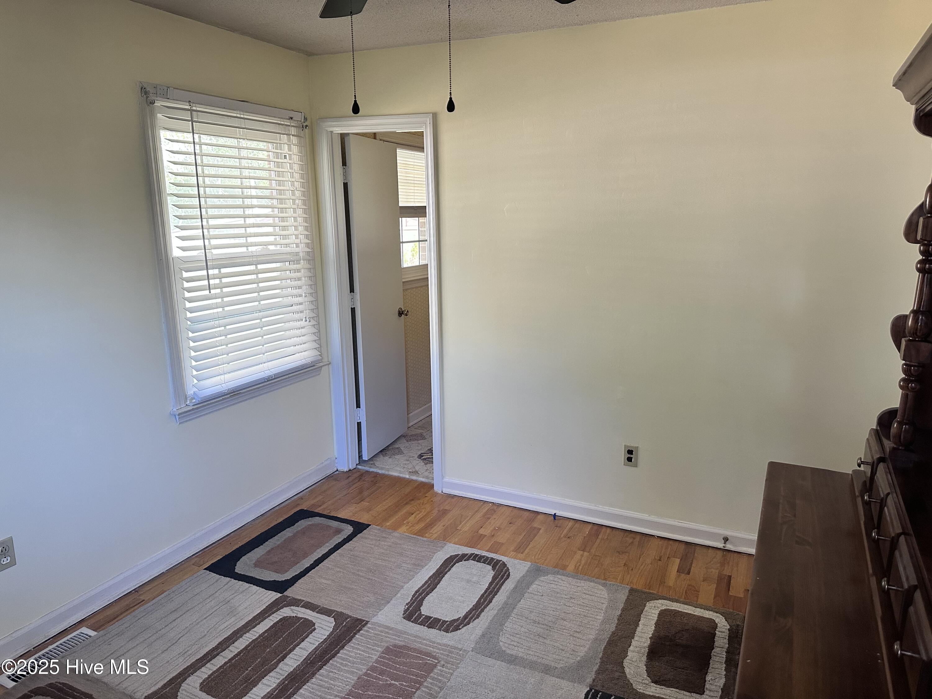 100544377 | Photo 20