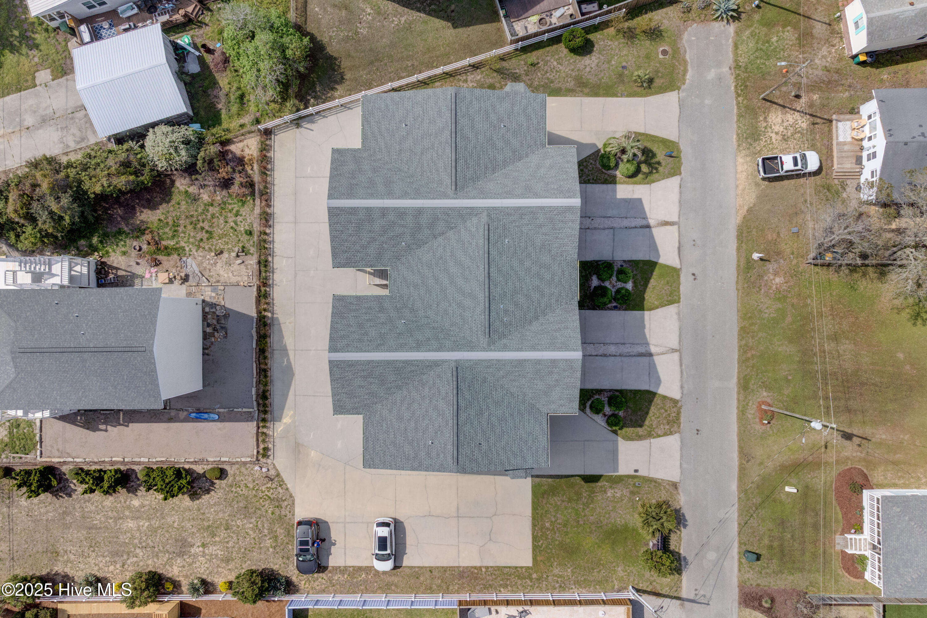 100498855 | Photo 37