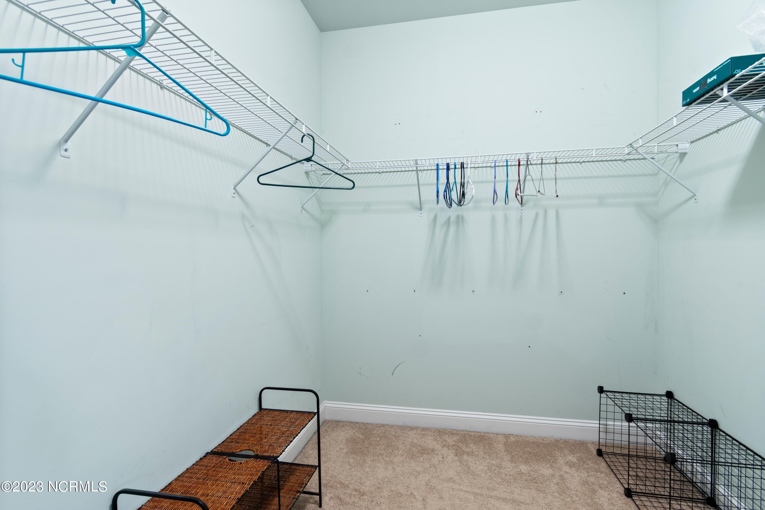 100553495 | Photo 21