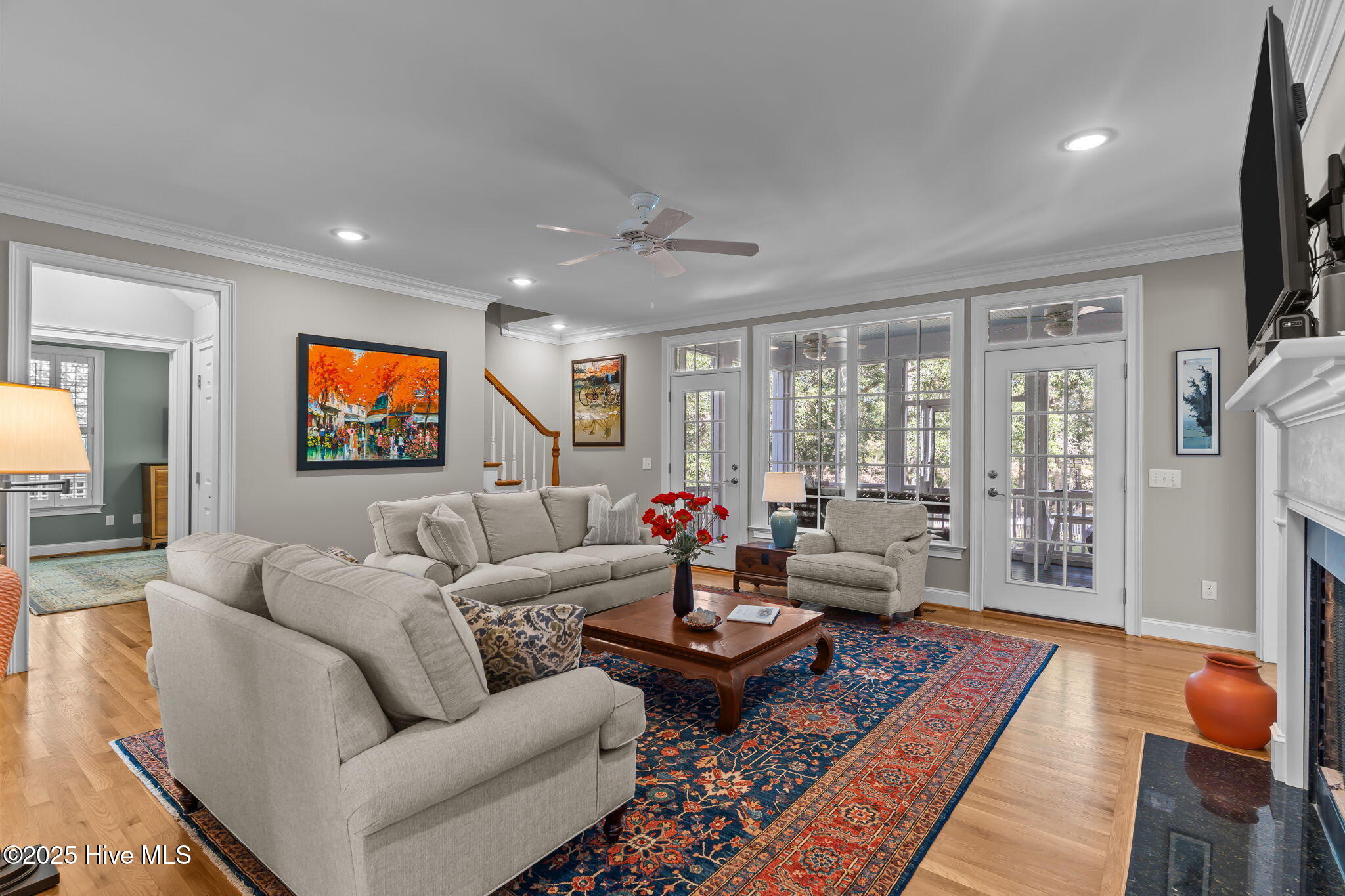 100538166 | Photo 12