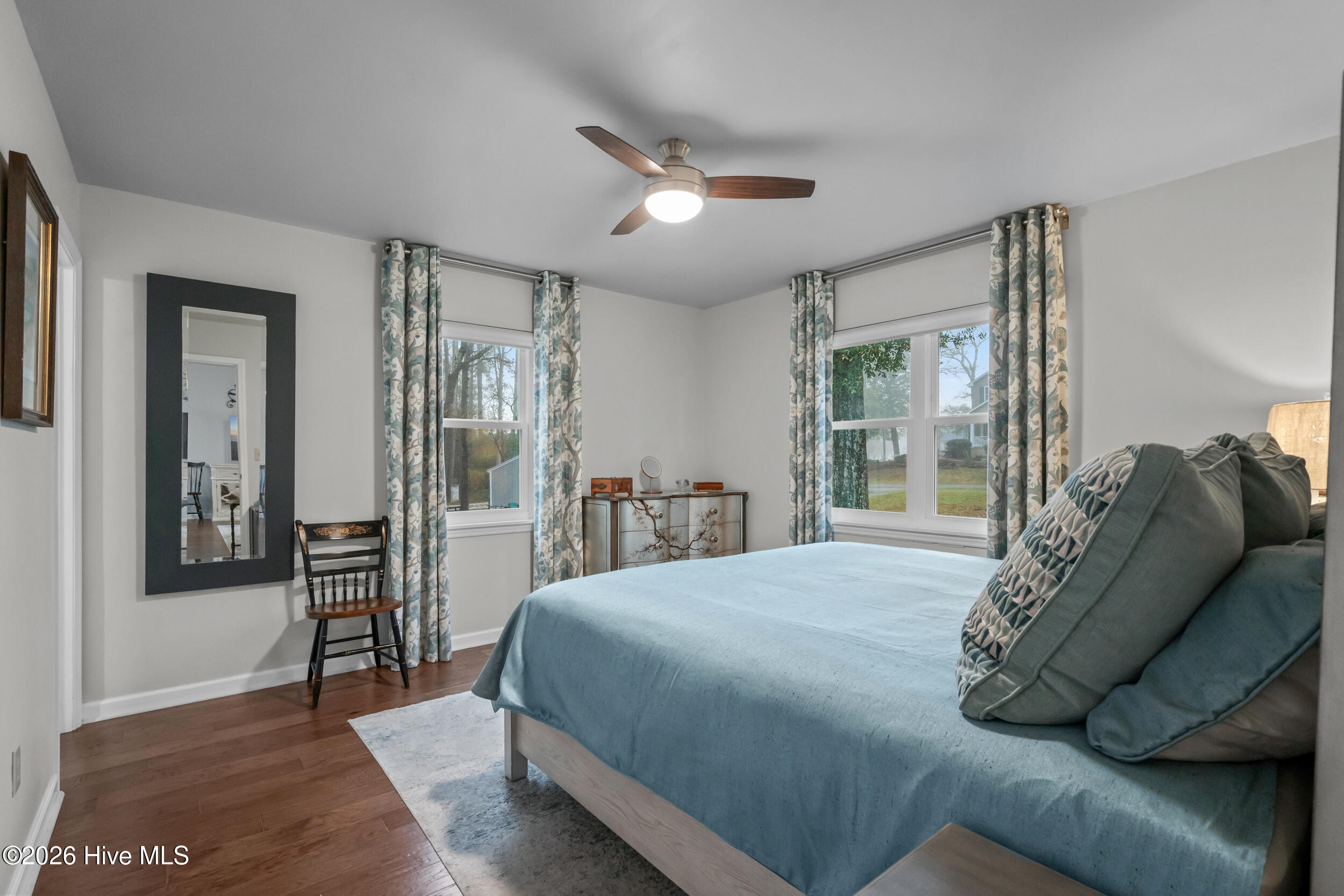 100559357 | Photo 15