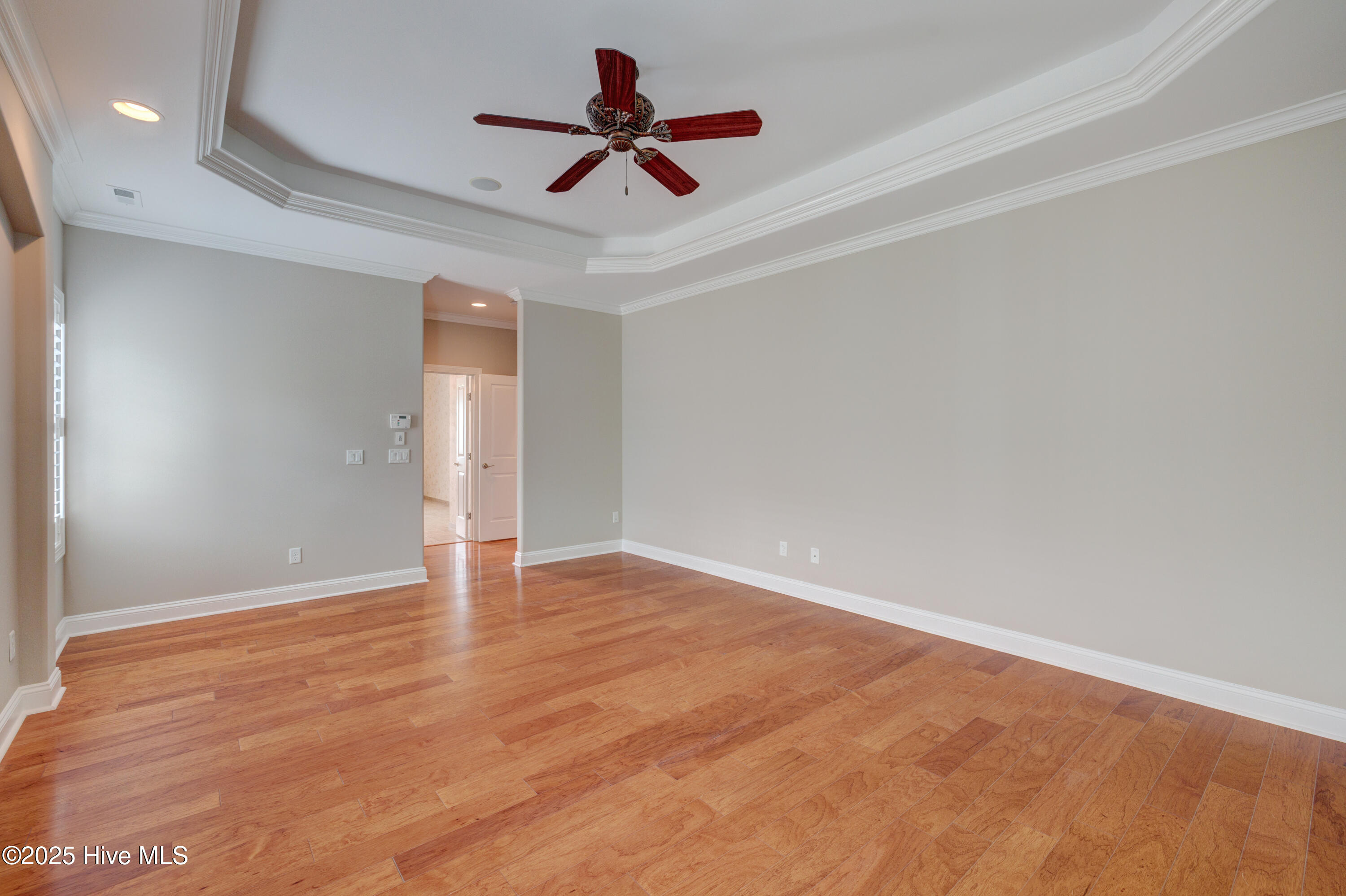 100527898 | Photo 31