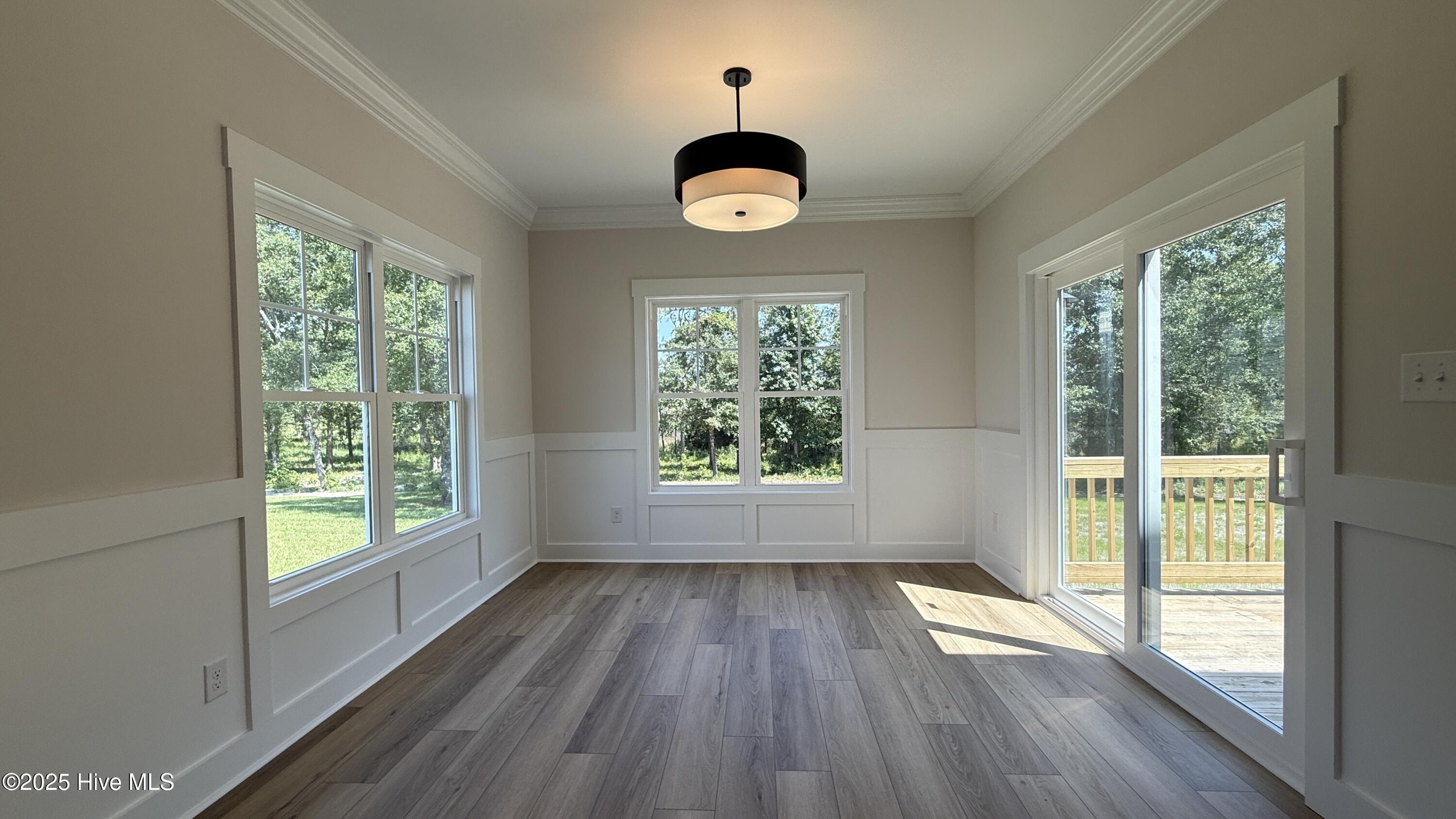 100500370 | Photo 11