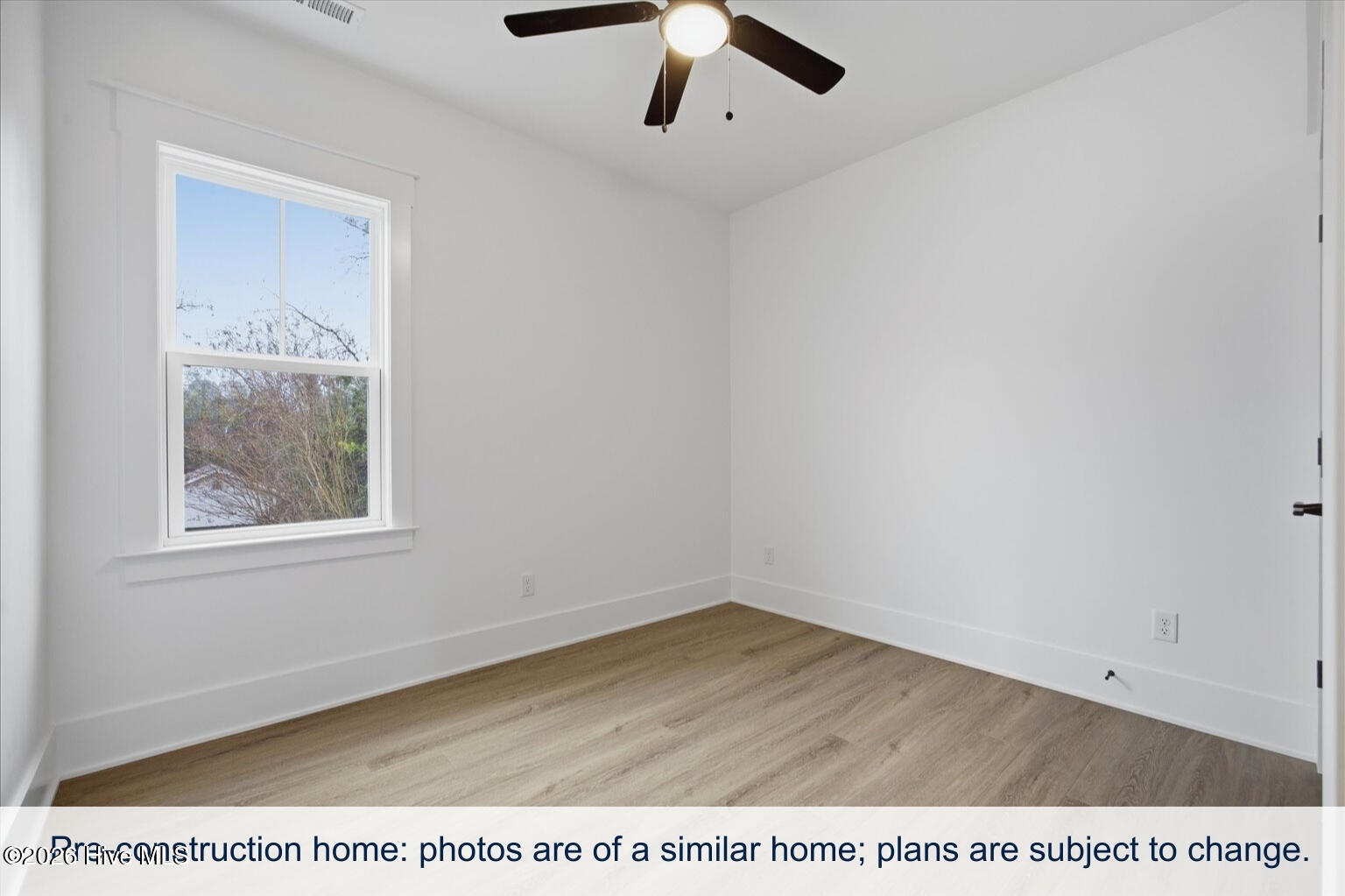 100567849 | Photo 49