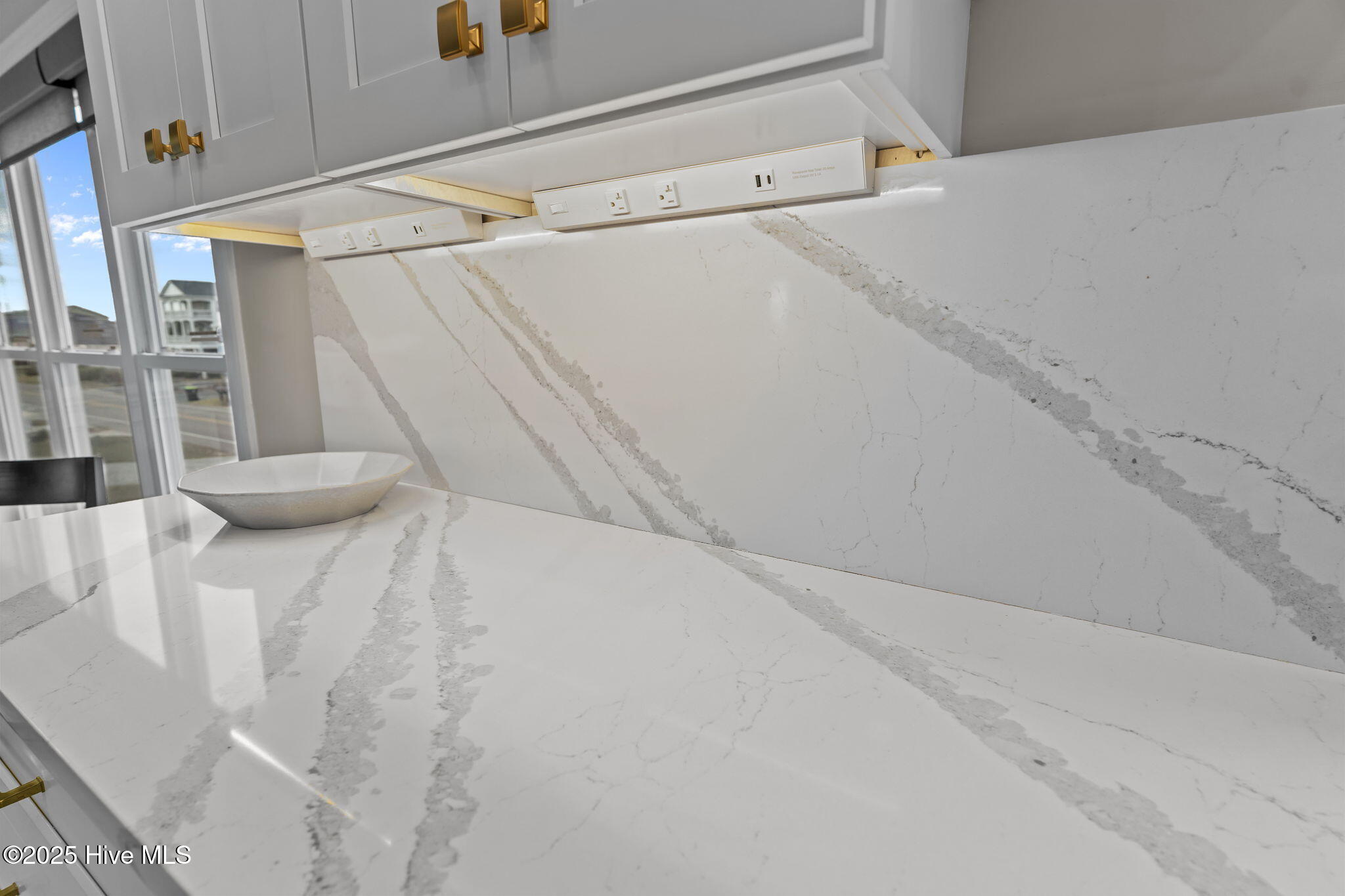 100544258 | Photo 13