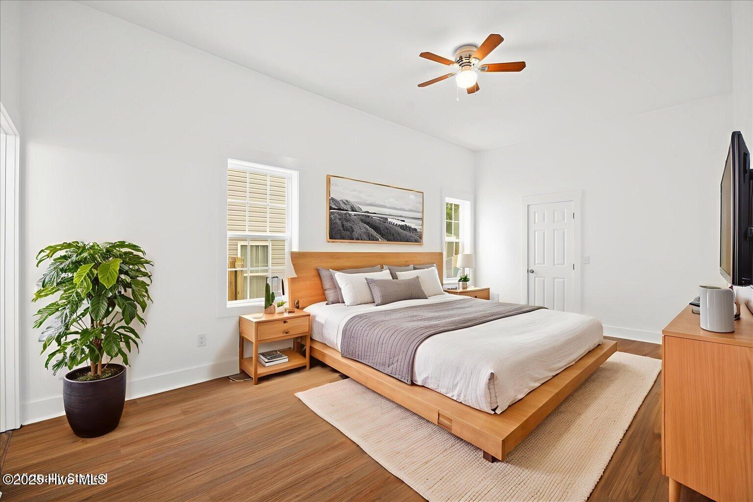 100519380 | Photo 19