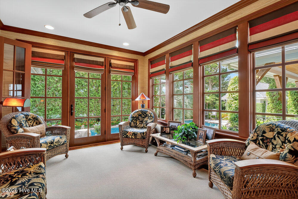 100560338 | Photo 21