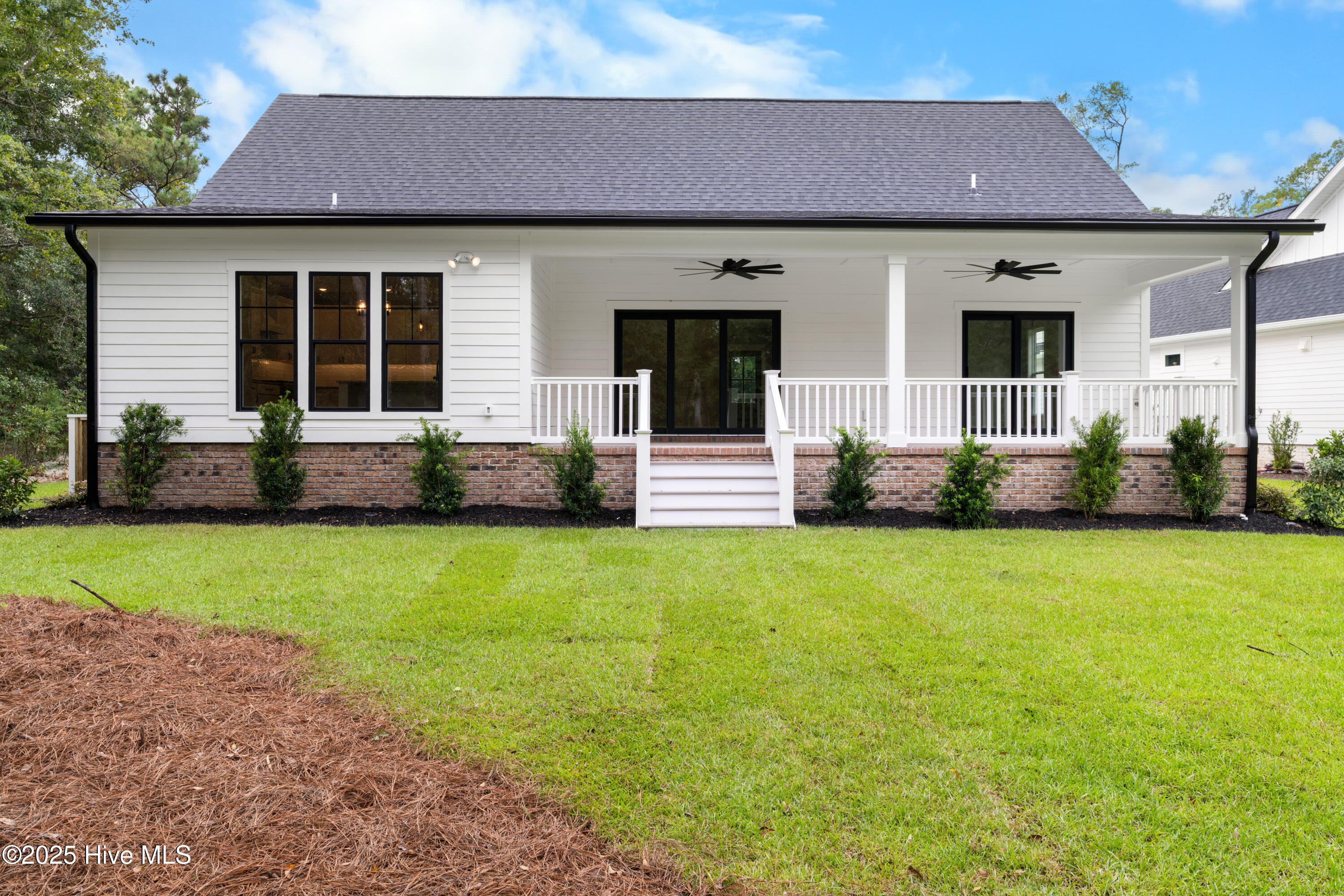 100485467 | Photo 41