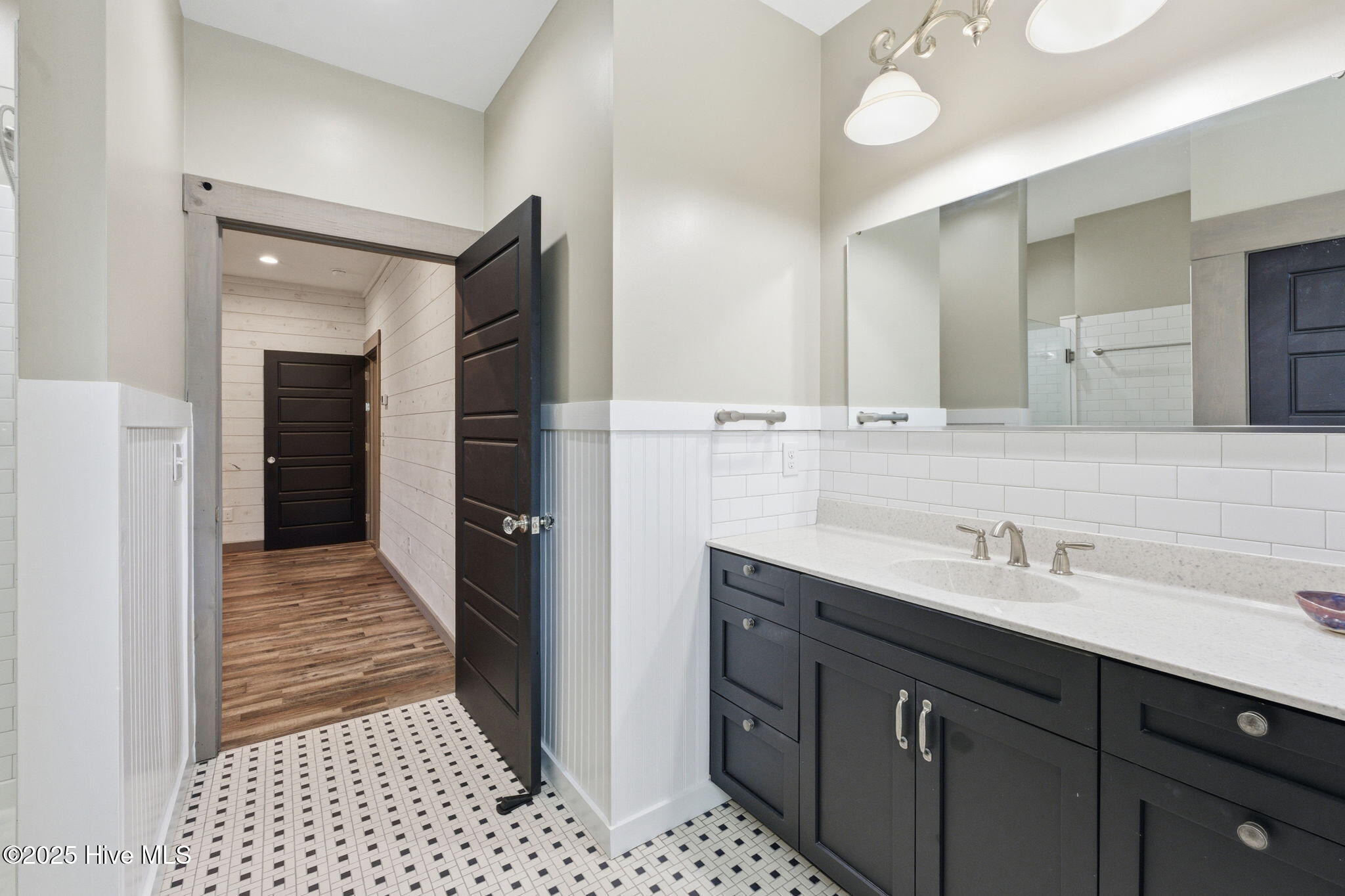 100535585 | Photo 116