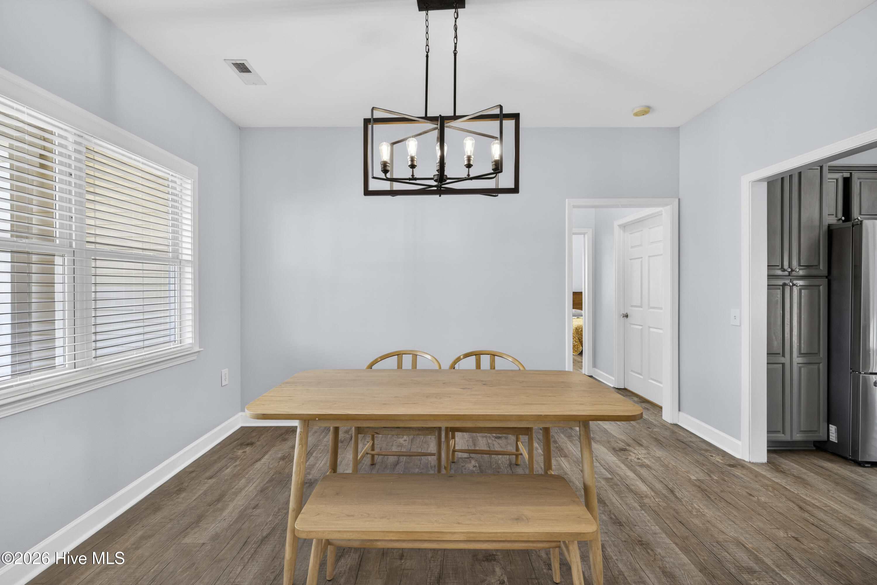 100568546 | Photo 27