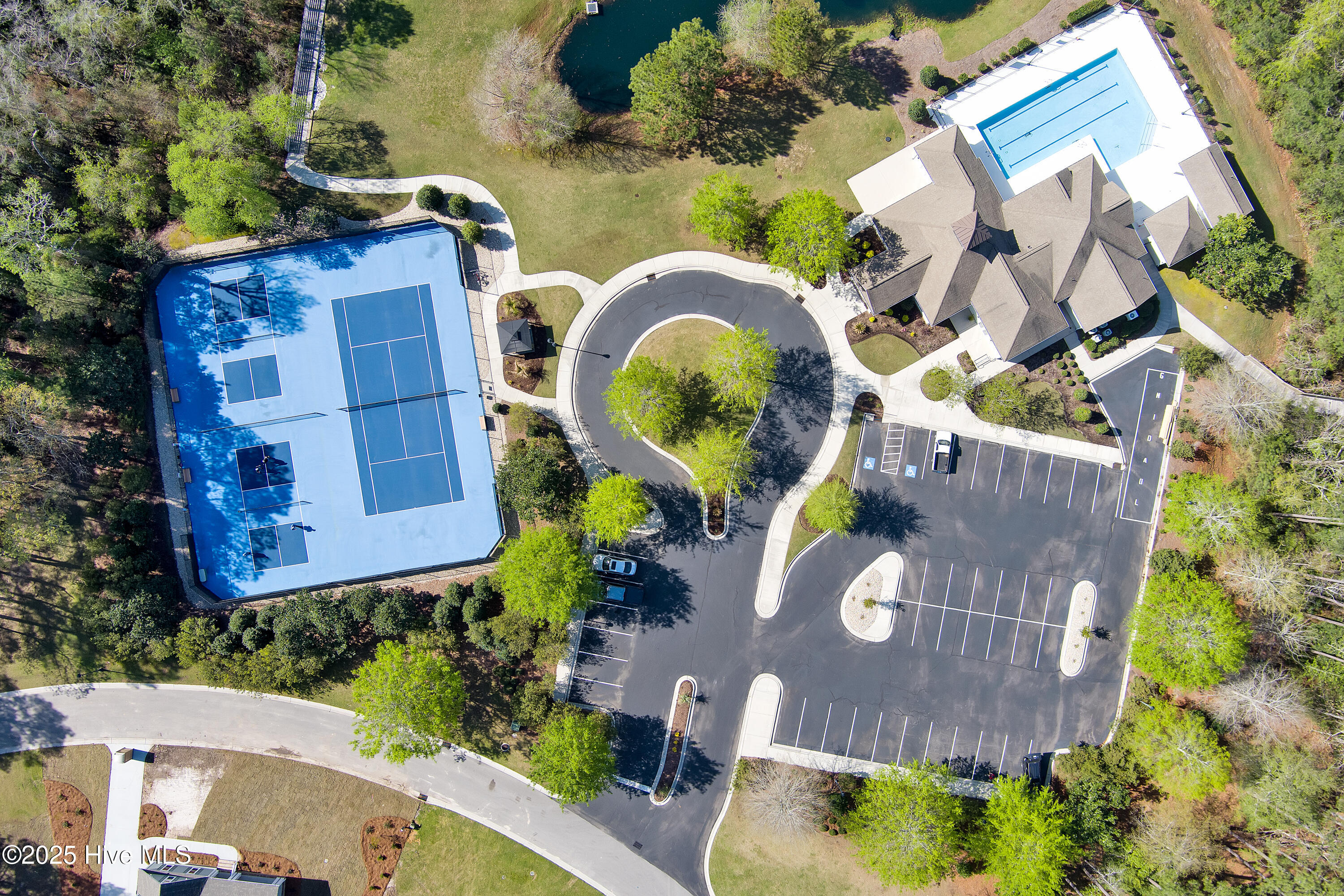 100508113 | Photo 46