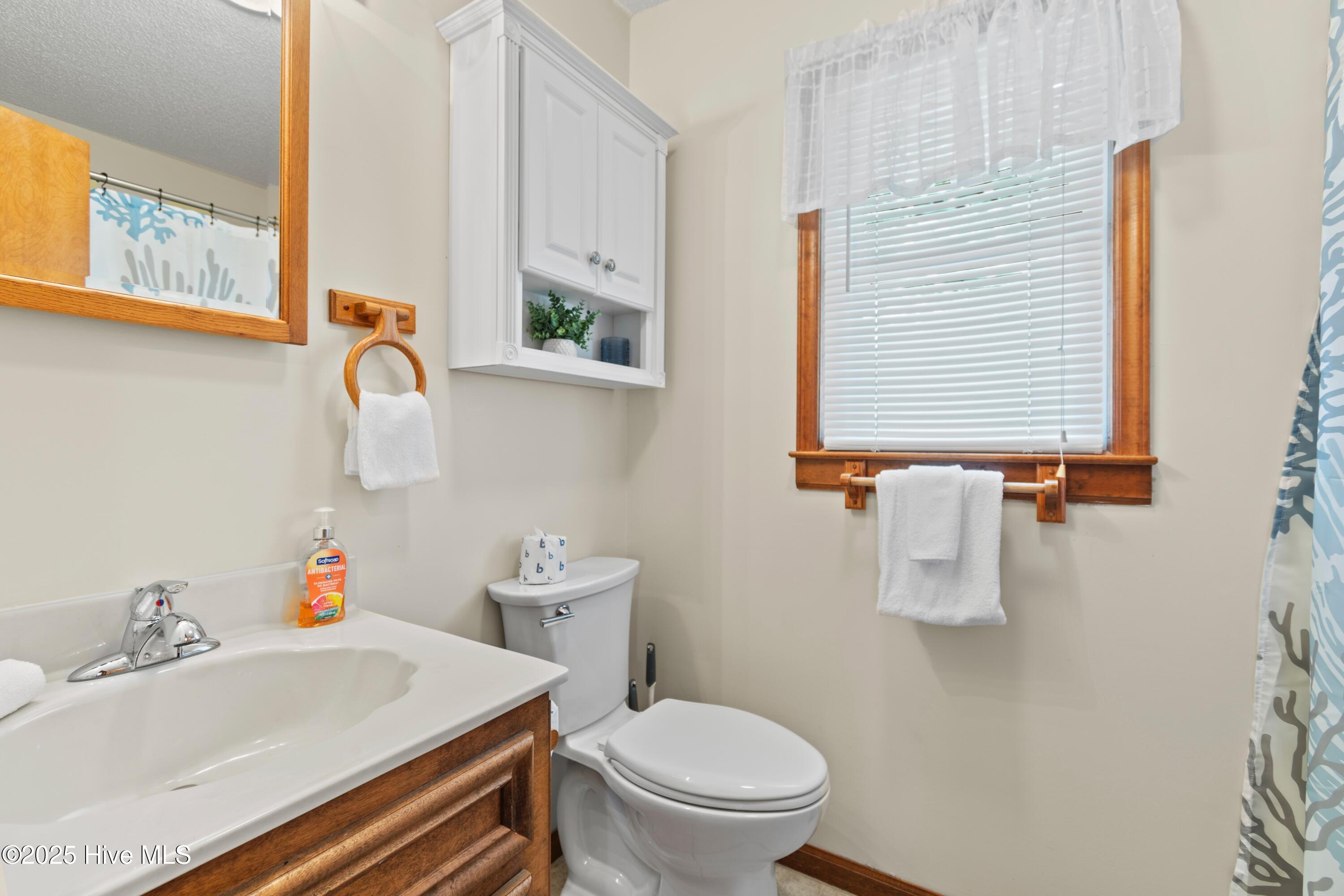 100530130 | Photo 31