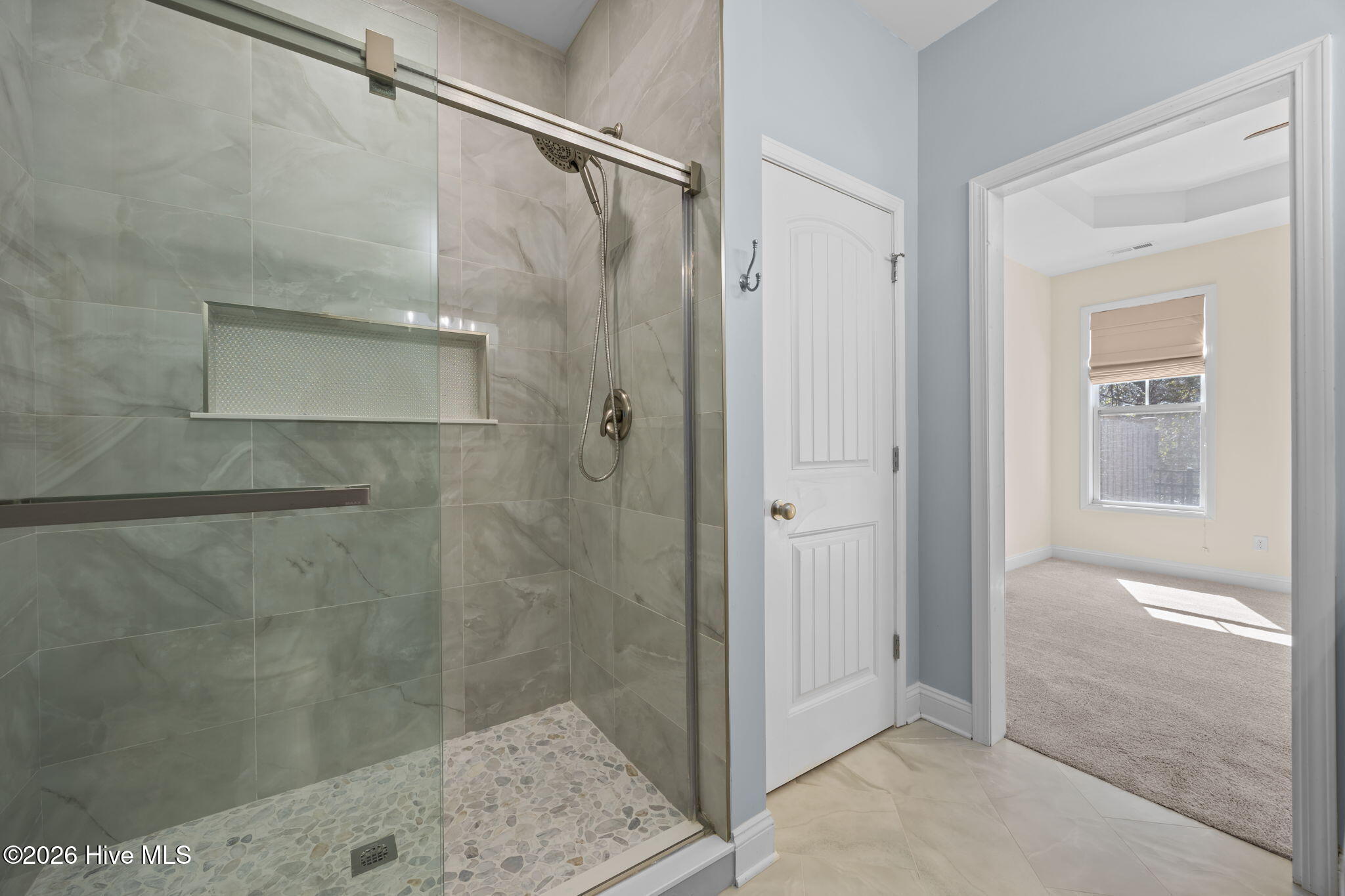 100556158 | Photo 33