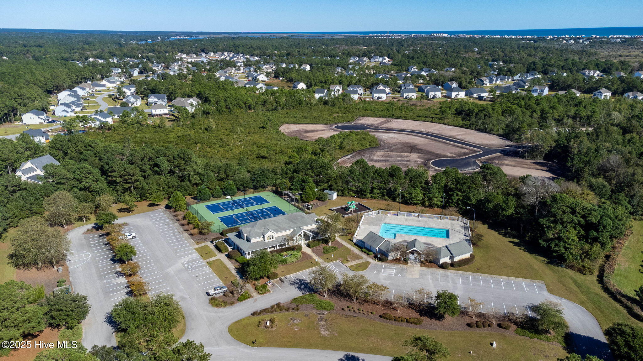 100536642 | Photo 45