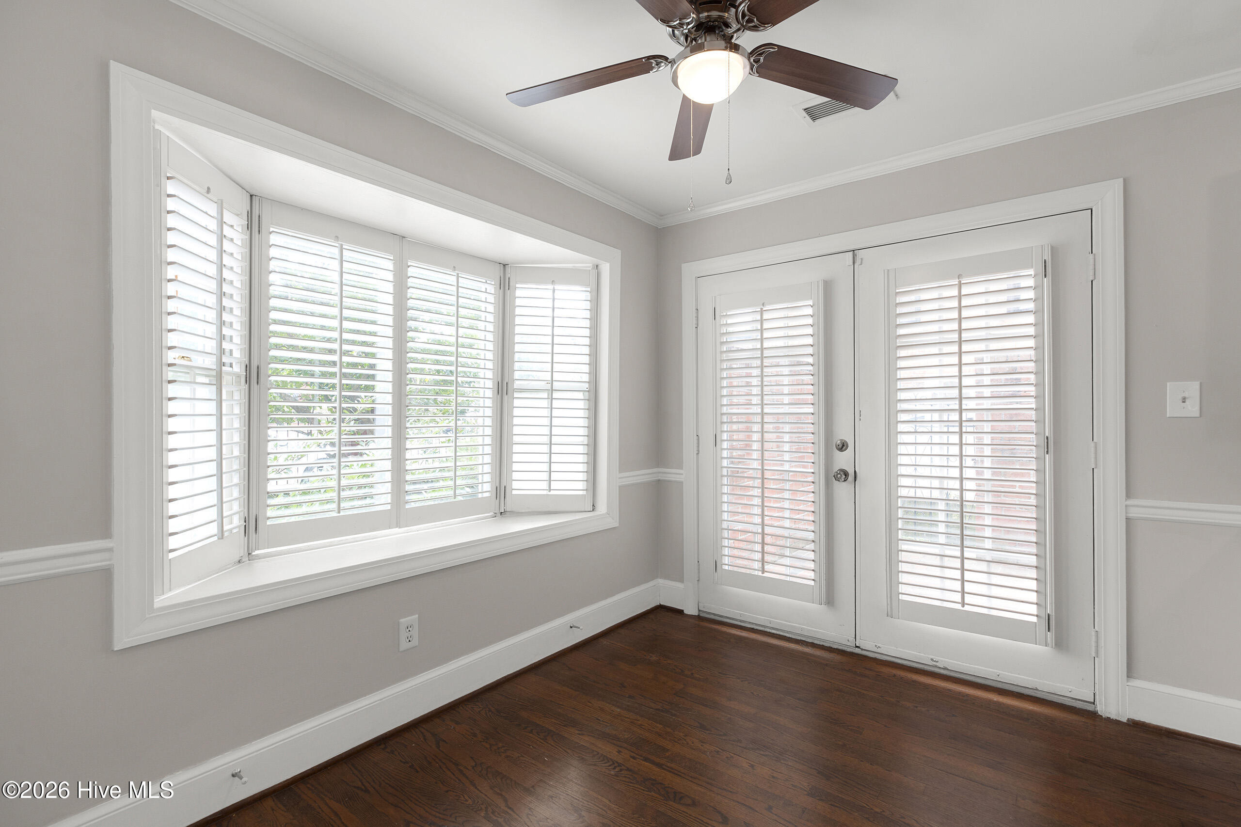 100555929 | Photo 16