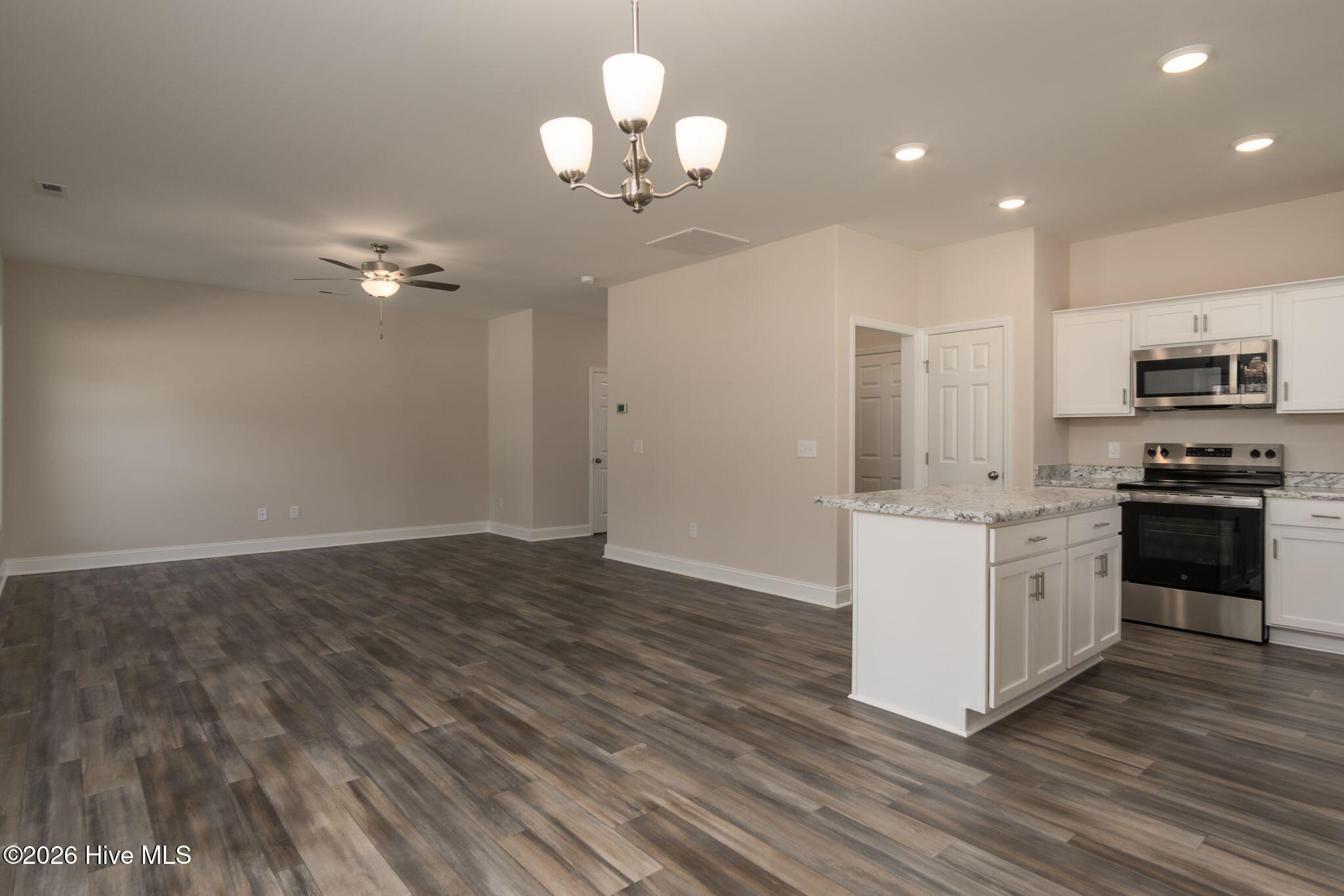 104 Palo Alto Park Drive, Maysville, NC 28555 – photo 17: First Floor View
