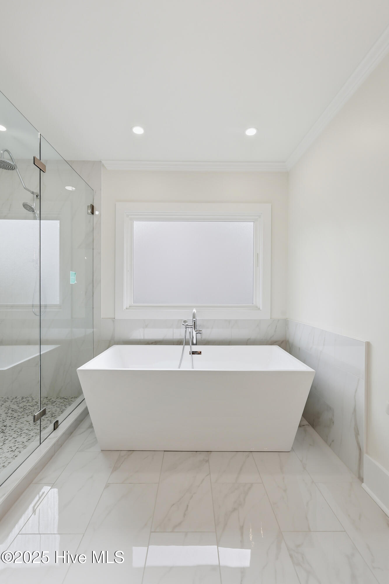 100544794 | Photo 34