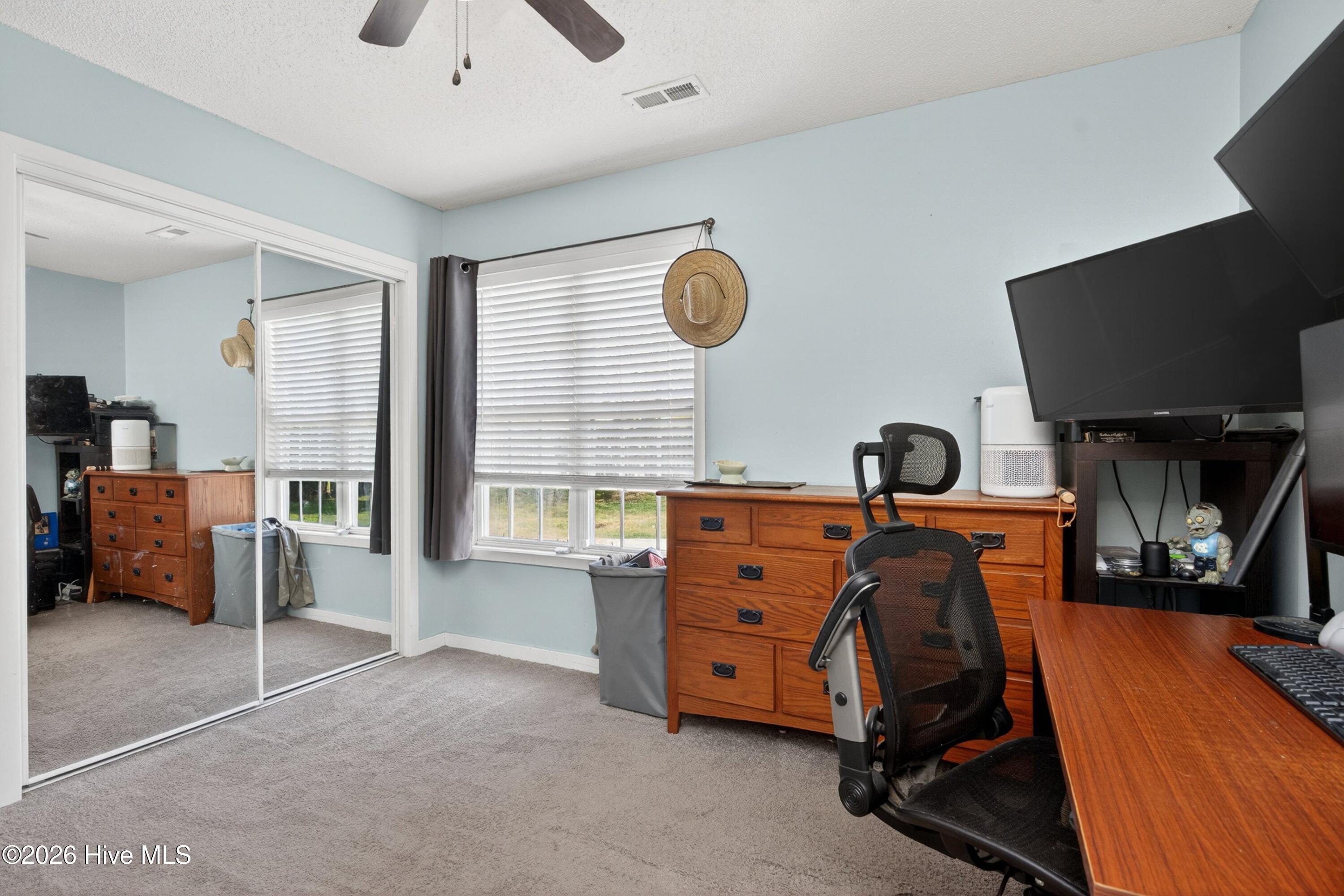 100566584 | Photo 14