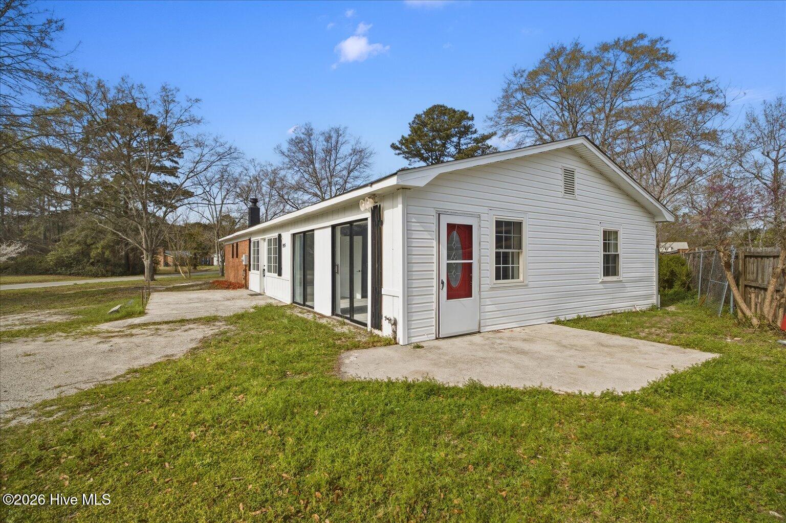 100555957 | Photo 35