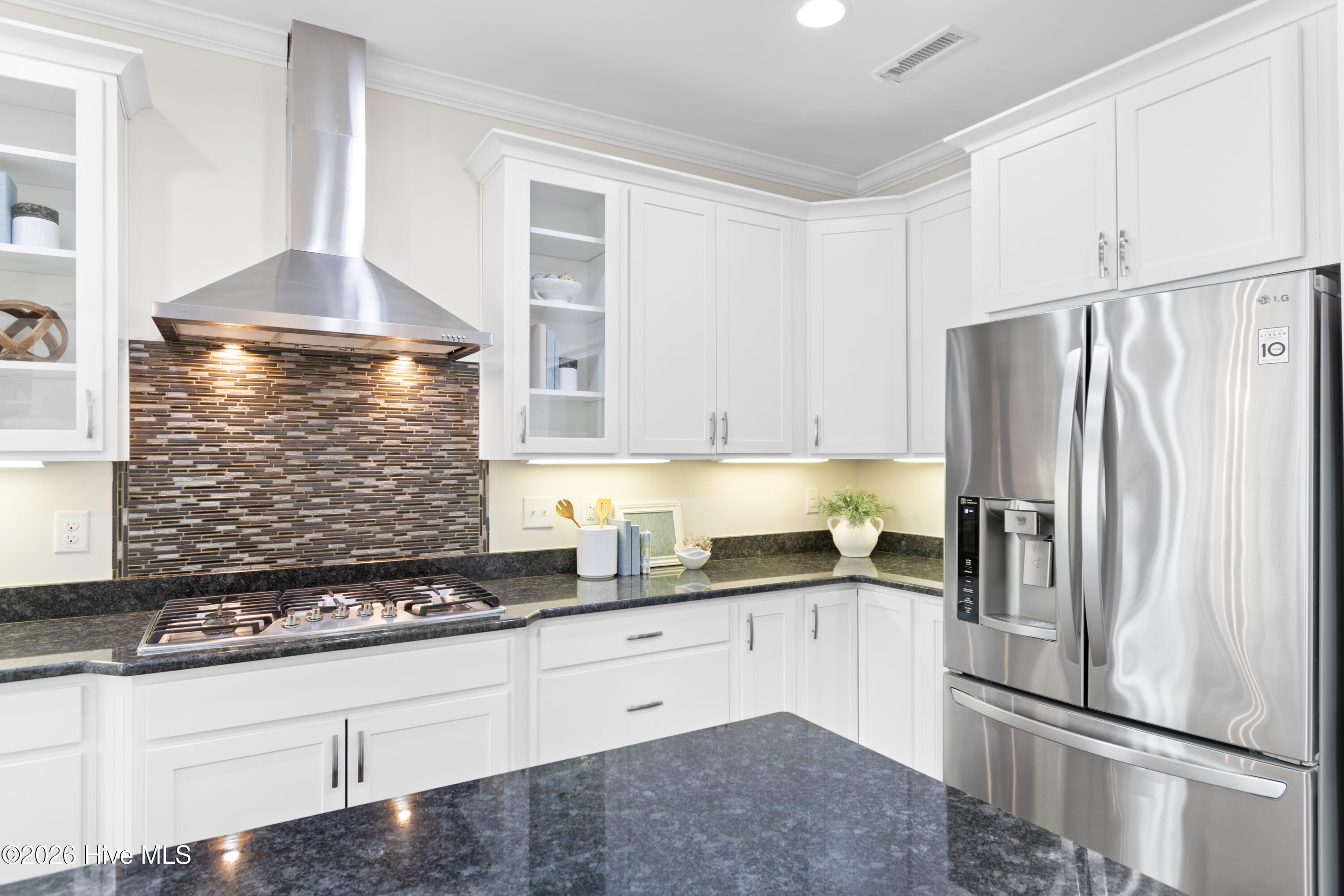 100556573 | Photo 15