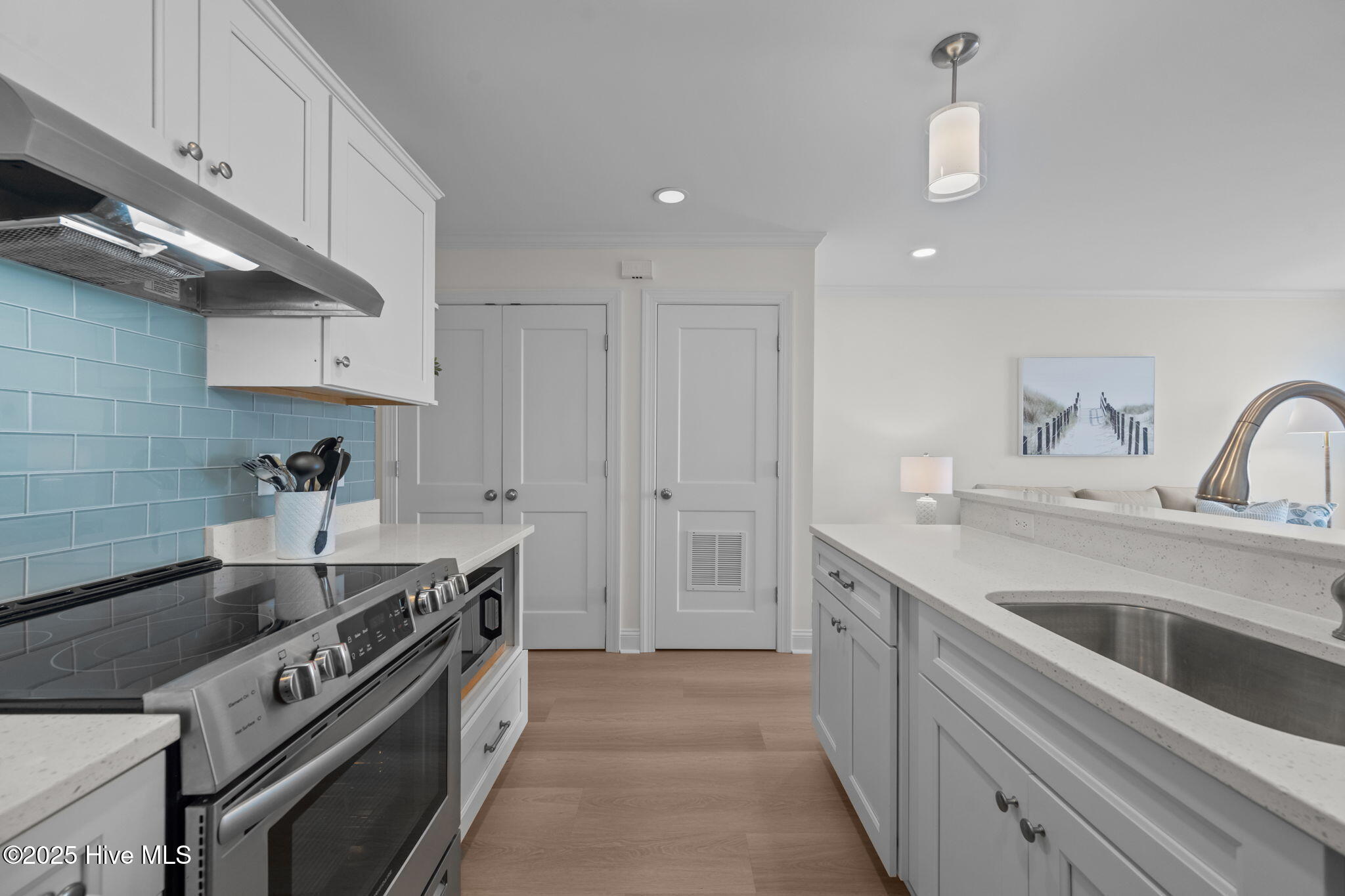 100520970 | Photo 20