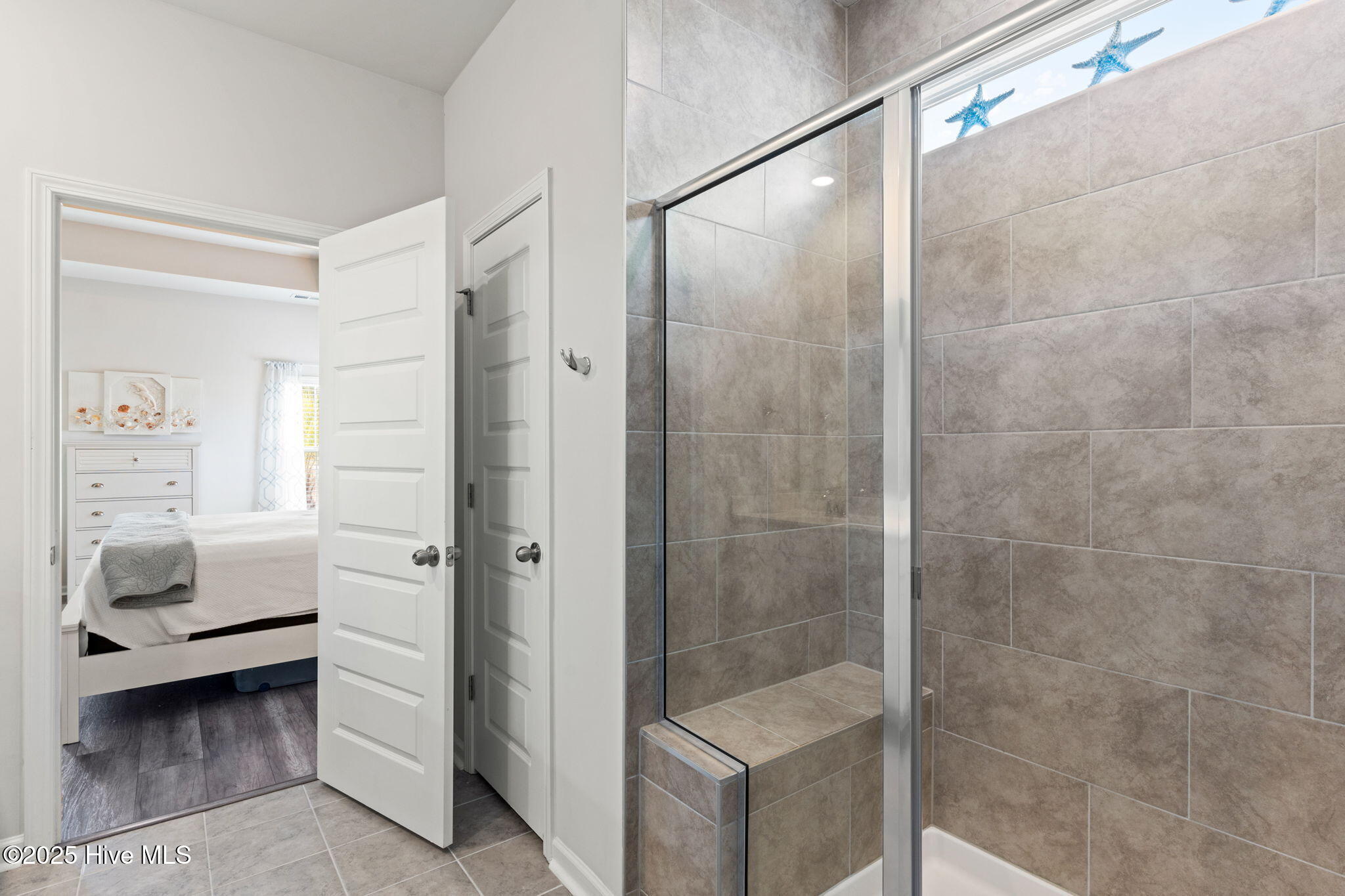 100545936 | Photo 23