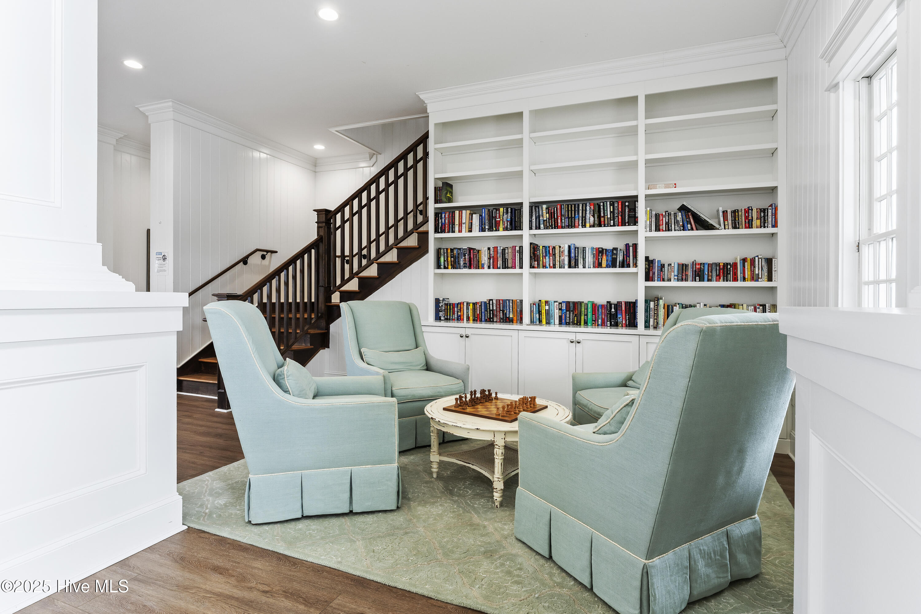 100524767 | Photo 71