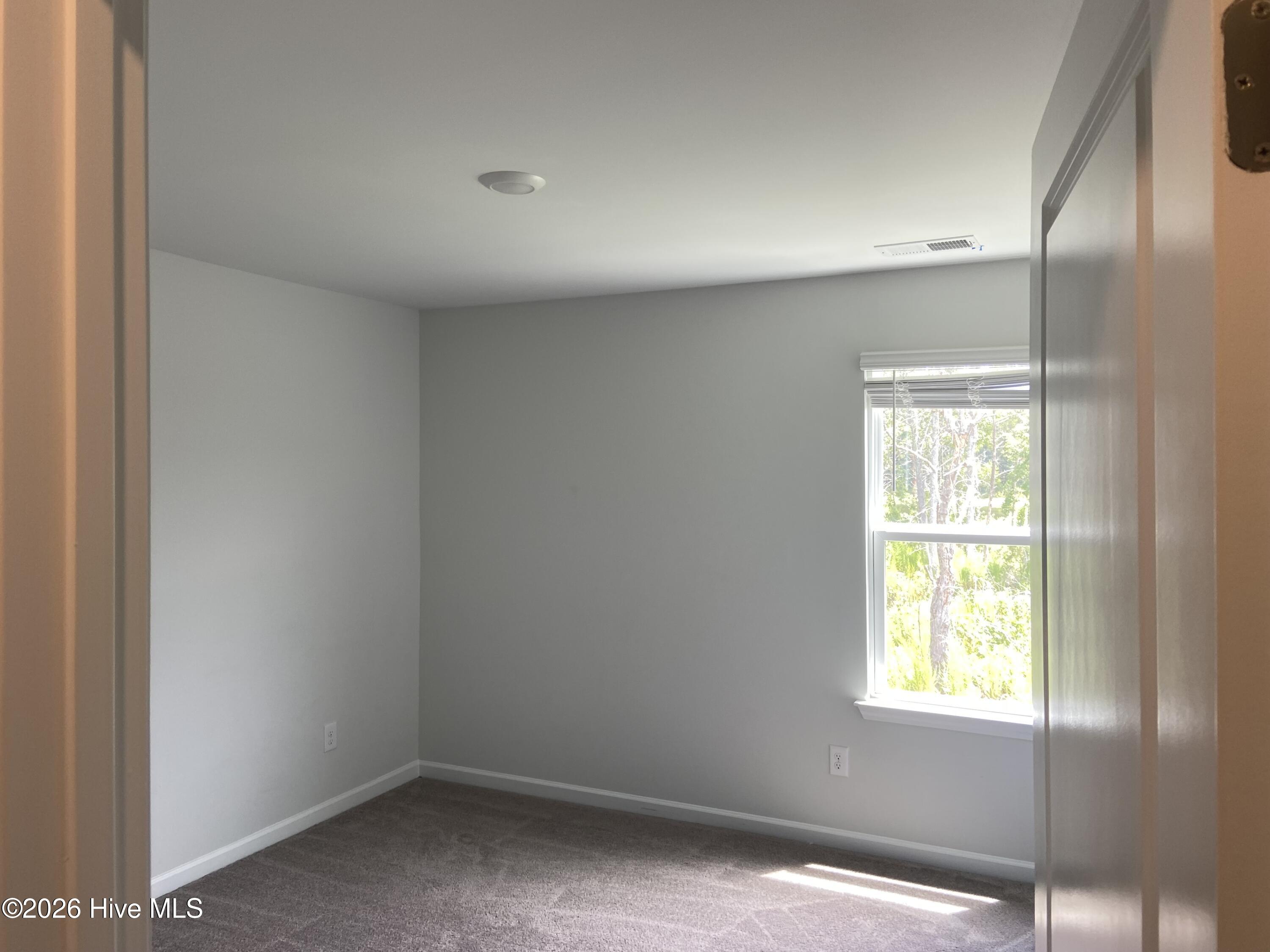 100561980 | Photo 33