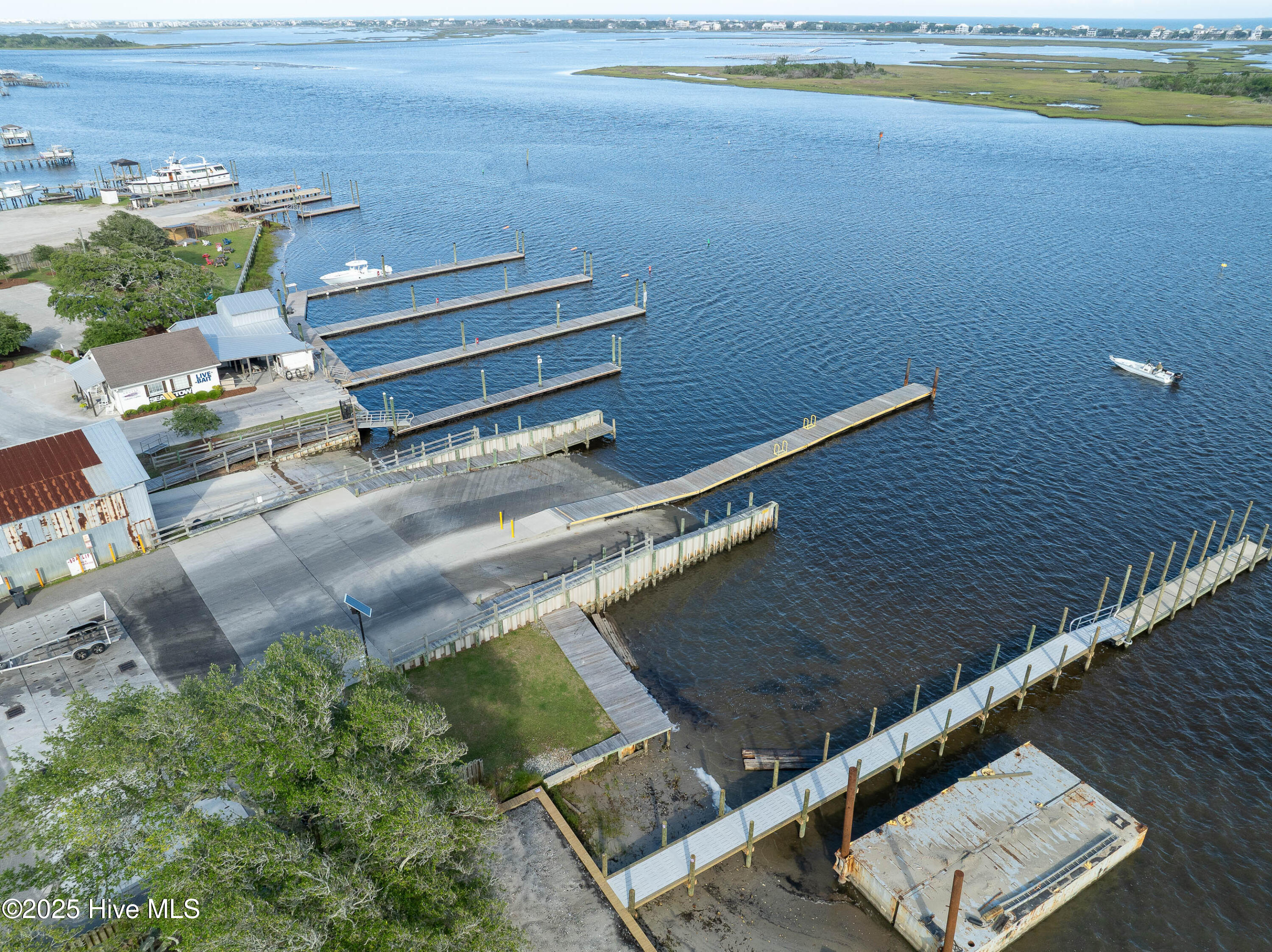 100546776 | Photo 58