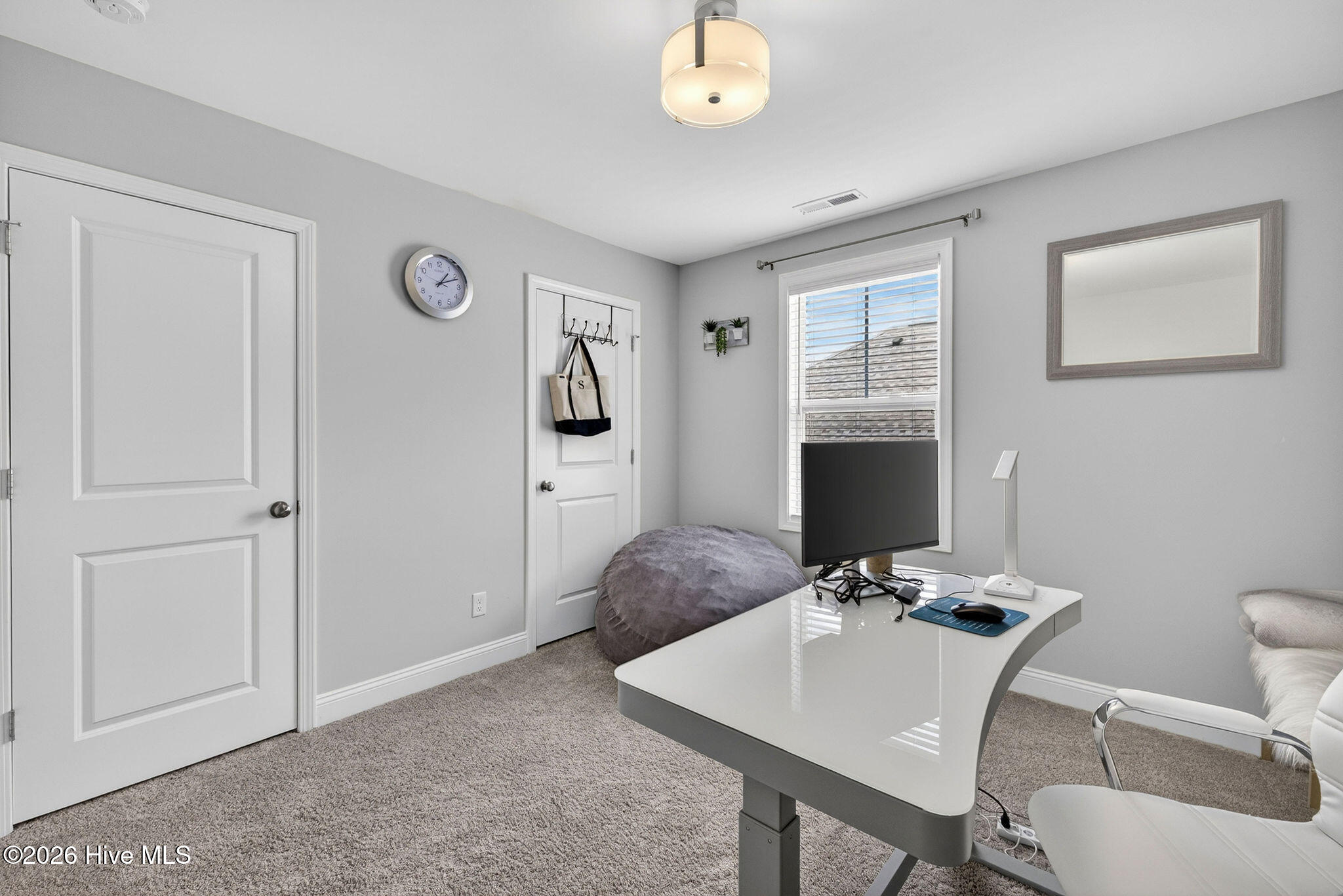 100570074 | Photo 31