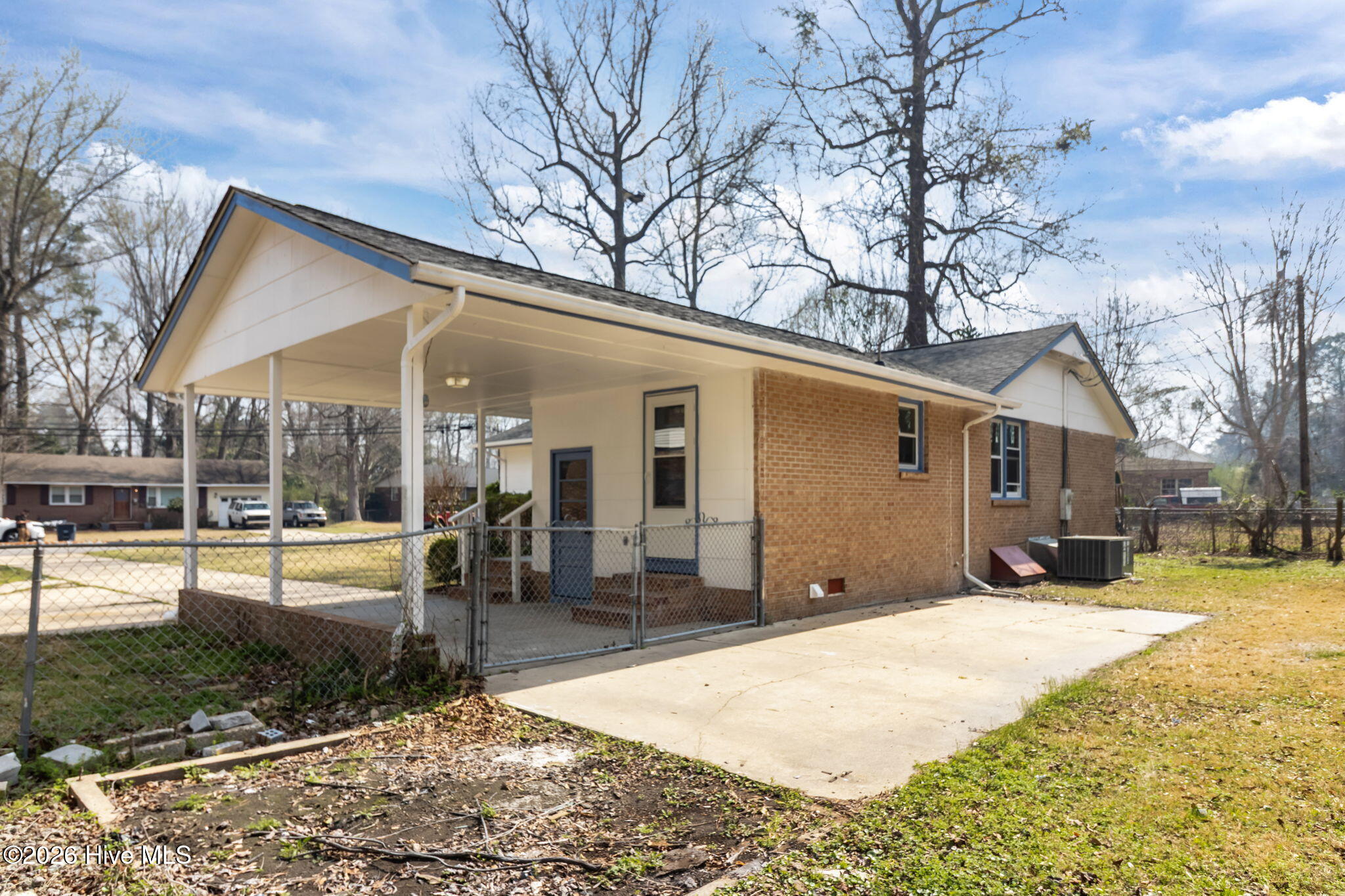 100557666 | Photo 48