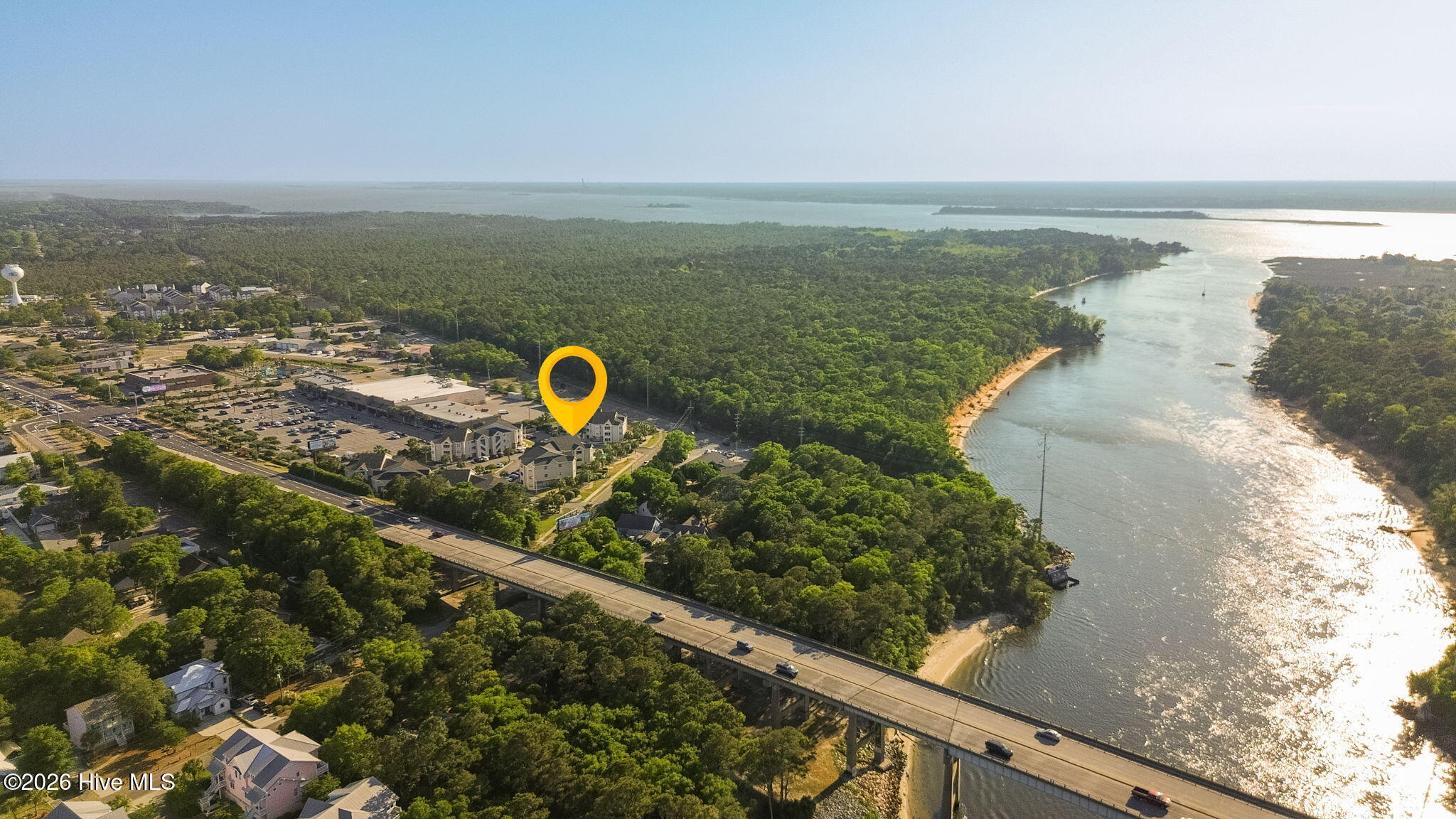 100570113 | Photo 32