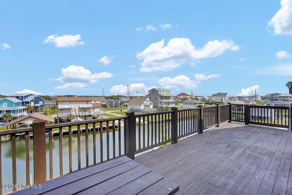 100567511 | Photo 38