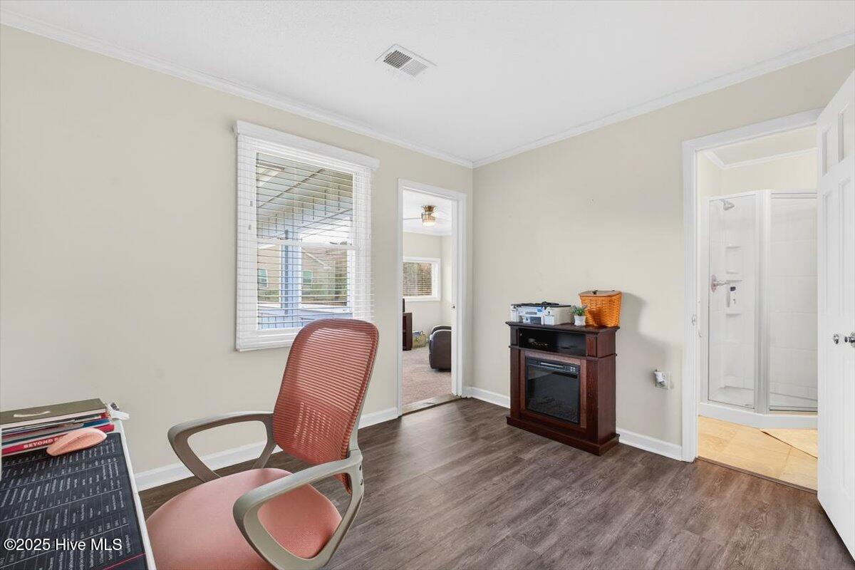 100545415 | Photo 36