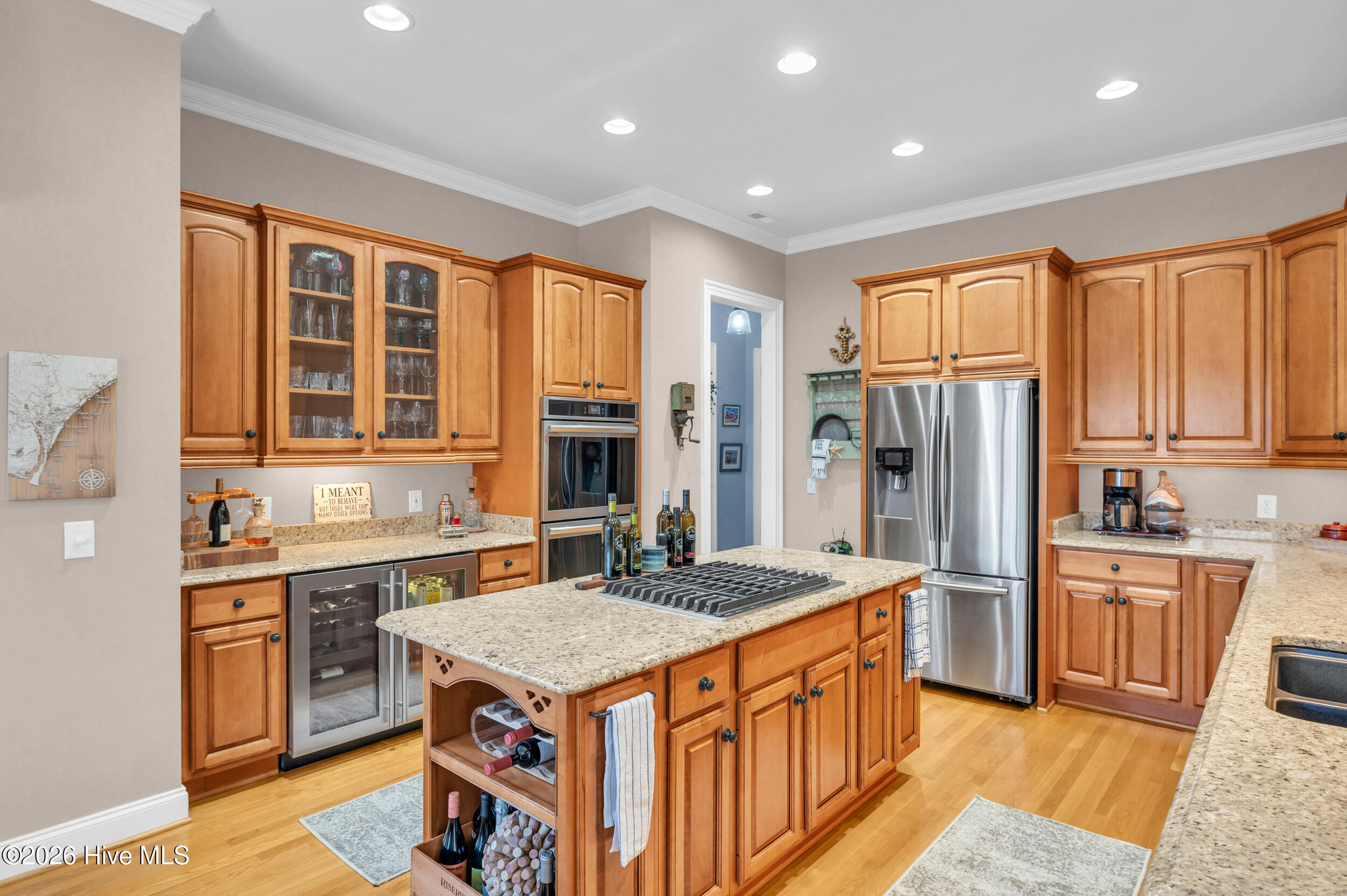 100547693 | Photo 15