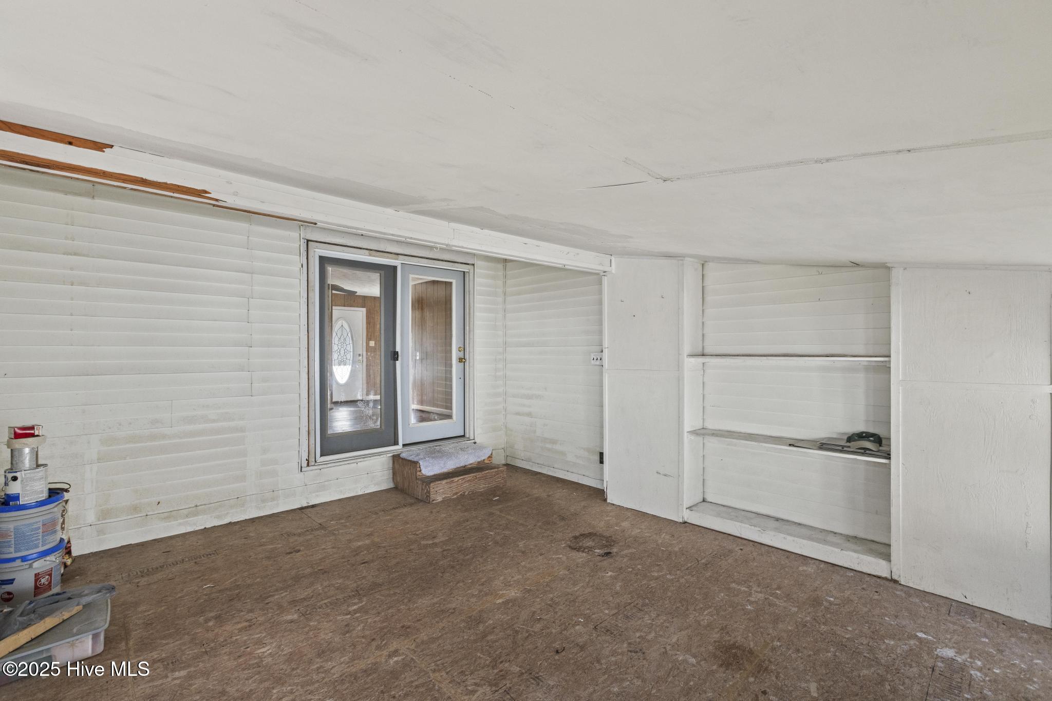 100532196 | Photo 30