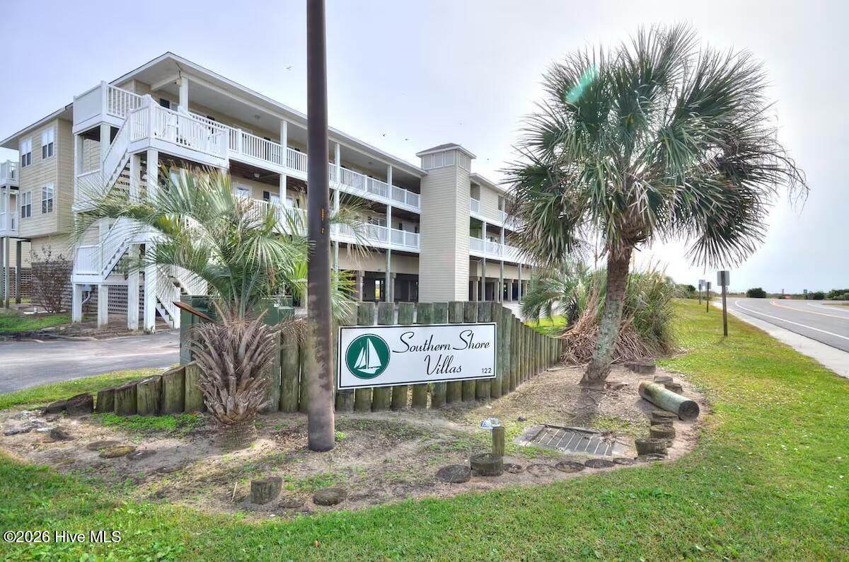 100549270 | Photo 62