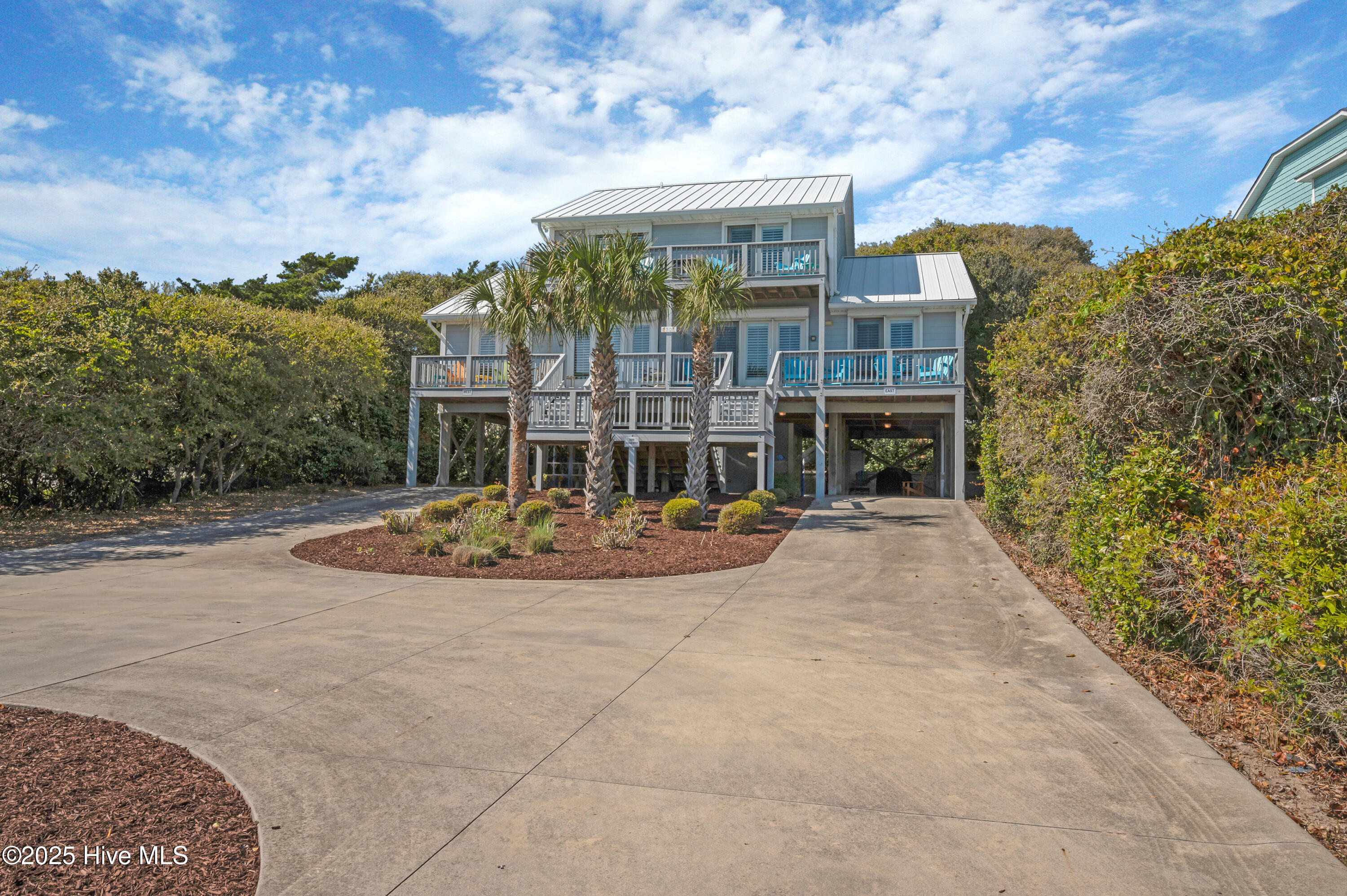 100498545 | Photo 12