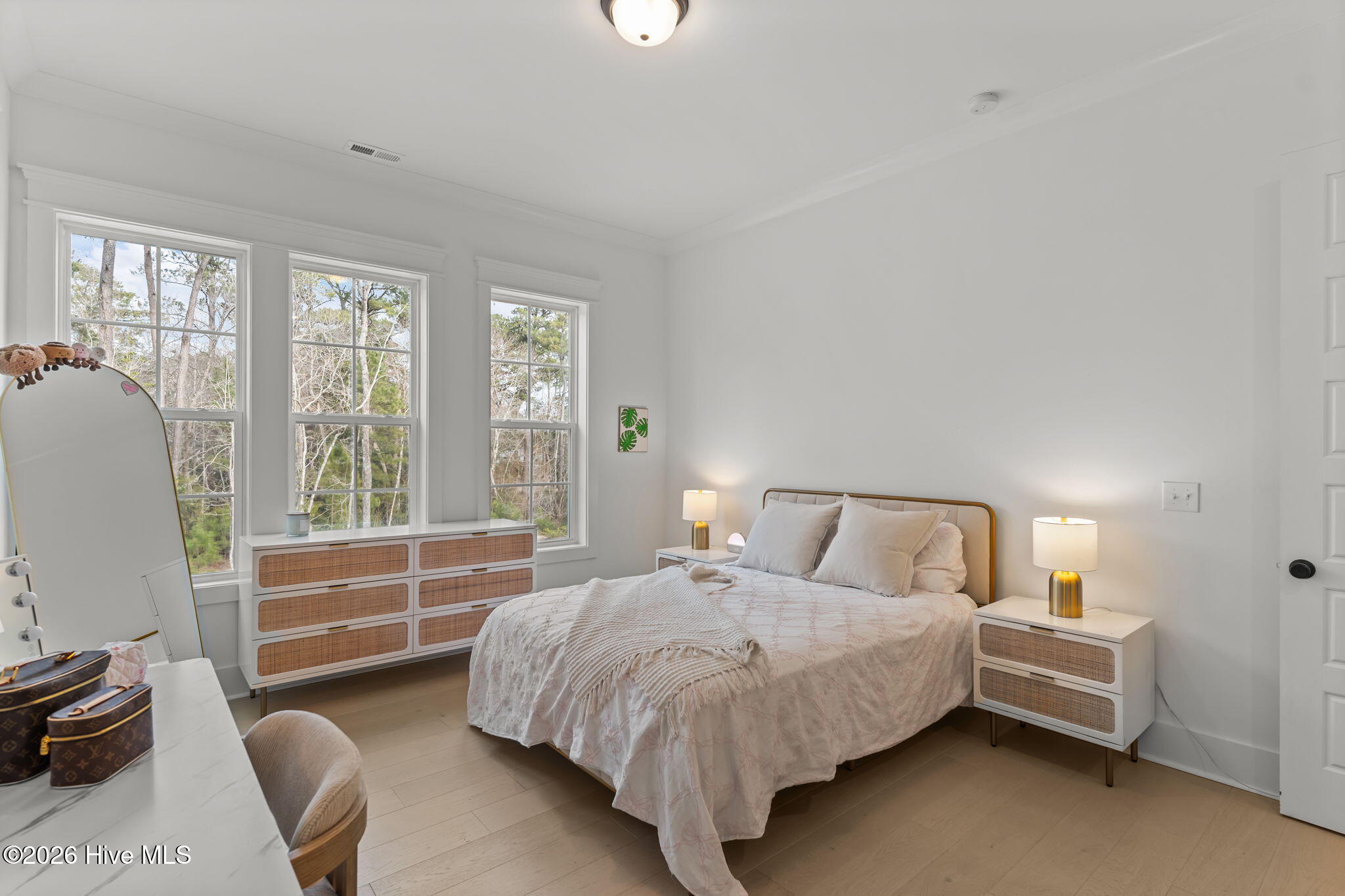 100552247 | Photo 16