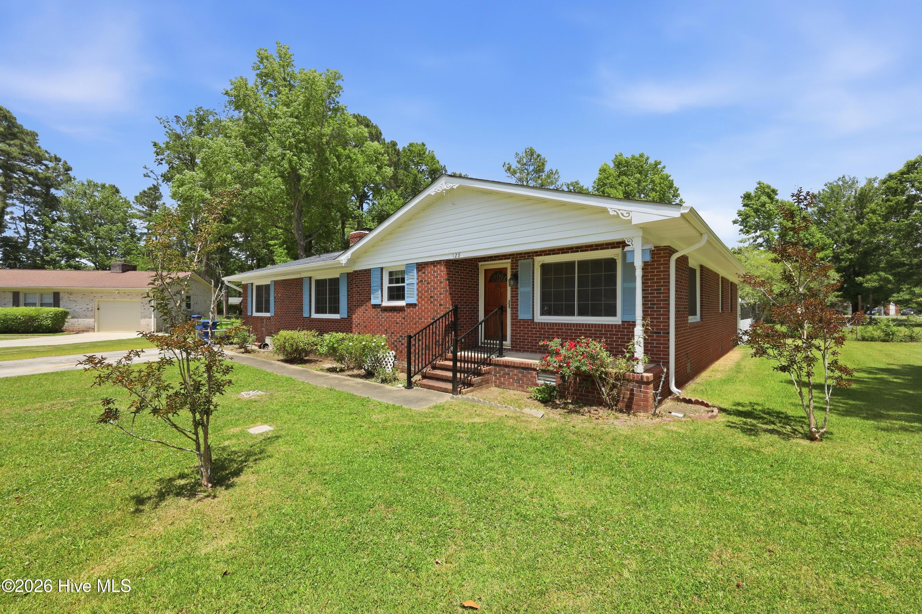 Homes for sale in Havelock, NC | 128 Daniels Ct, Havelock, NC 28532 | MLS# 100575751
