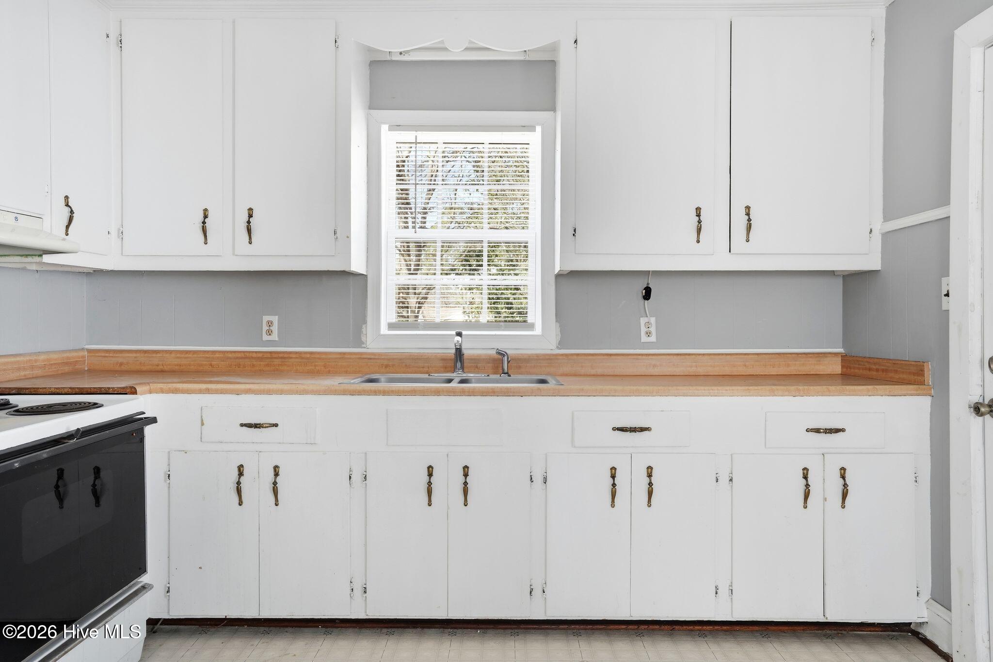 100557013 | Photo 17