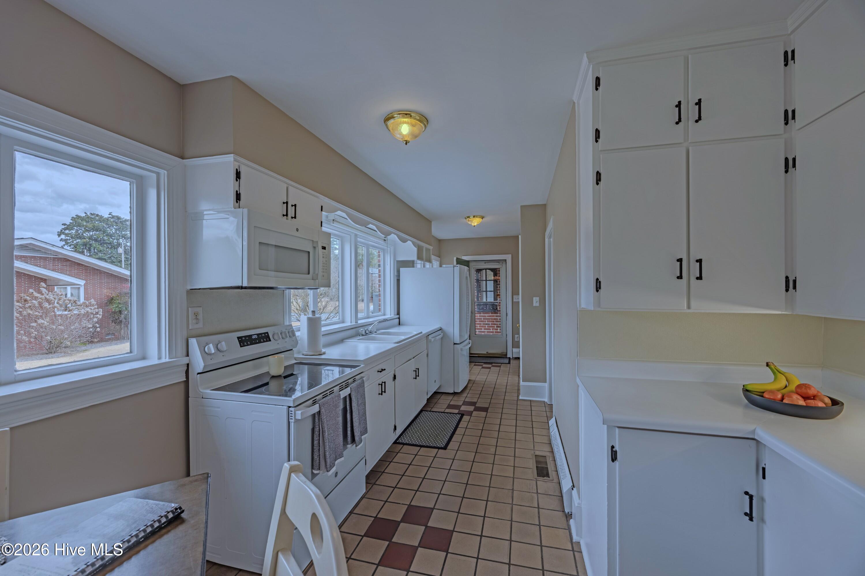 413 E Southerland Street, Wallace, NC 28466 – photo 15: _K6A0524-HDR (Custom)