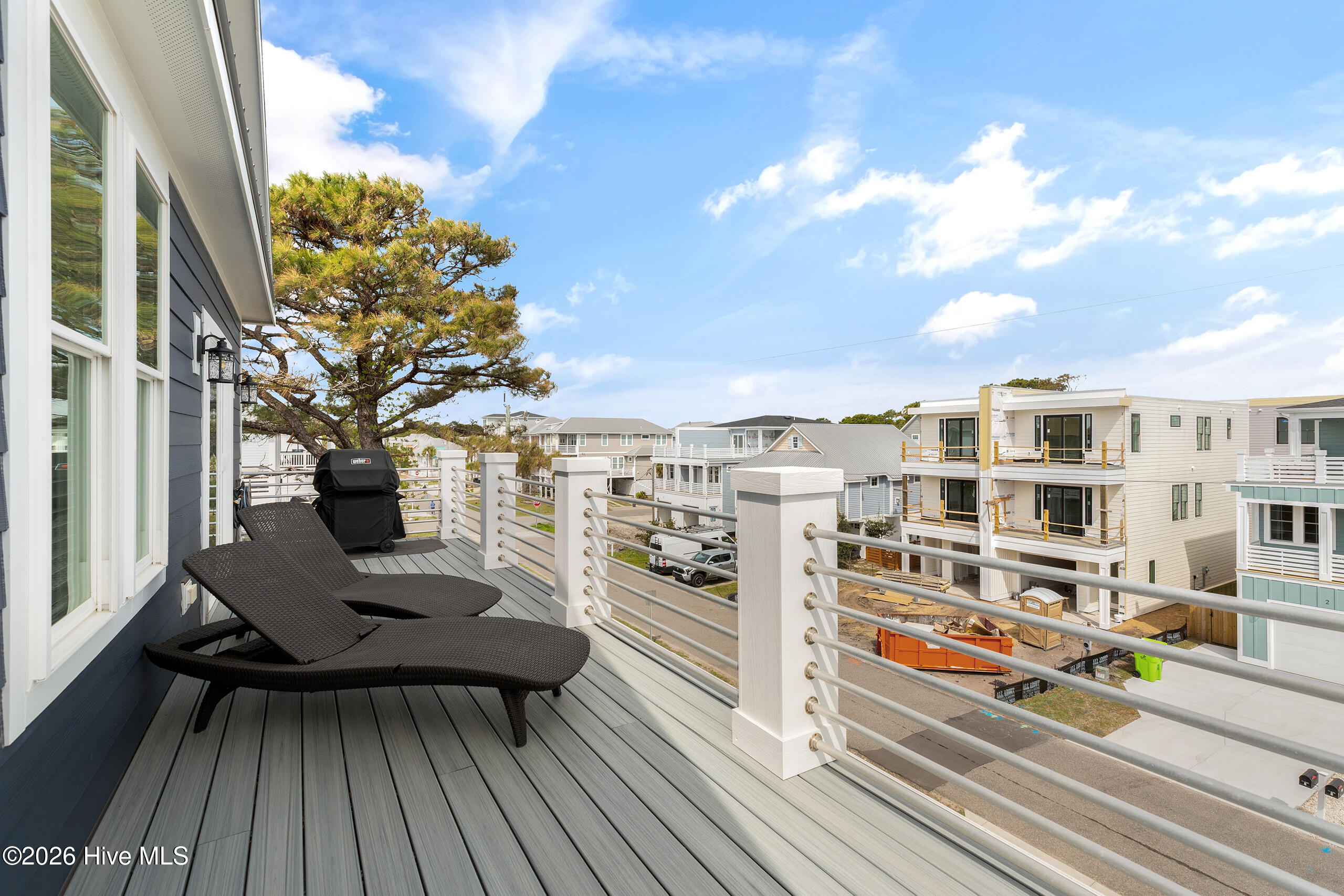 100562975 | Photo 27