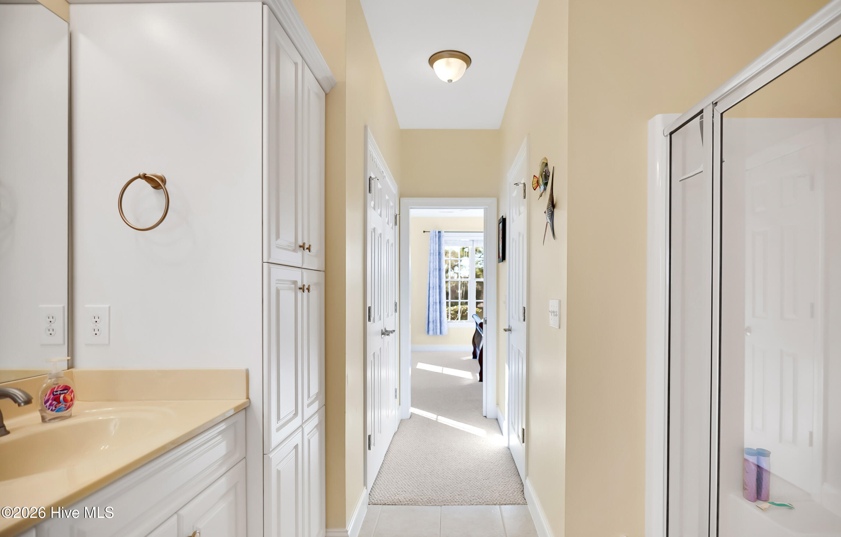 100547997 | Photo 18